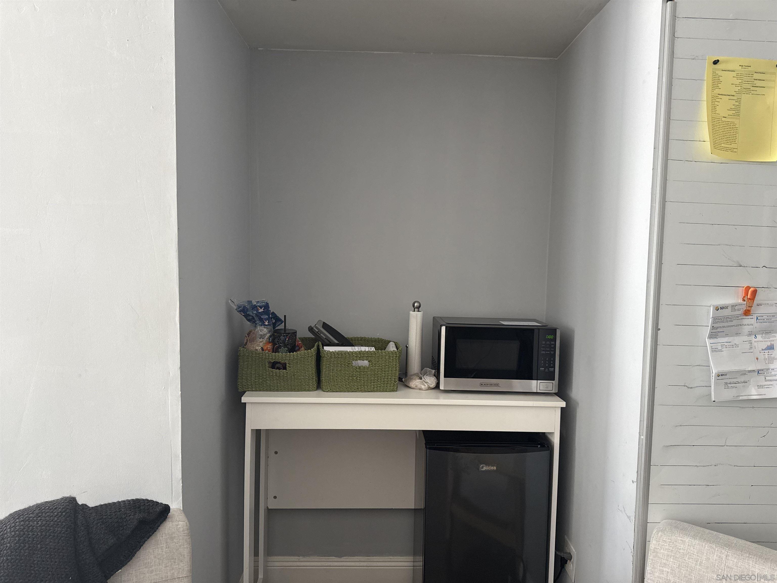 Detail Gallery Image 14 of 16 For 4741  Point Loma Ave, San Diego,  CA 92107 - – Beds | – Baths