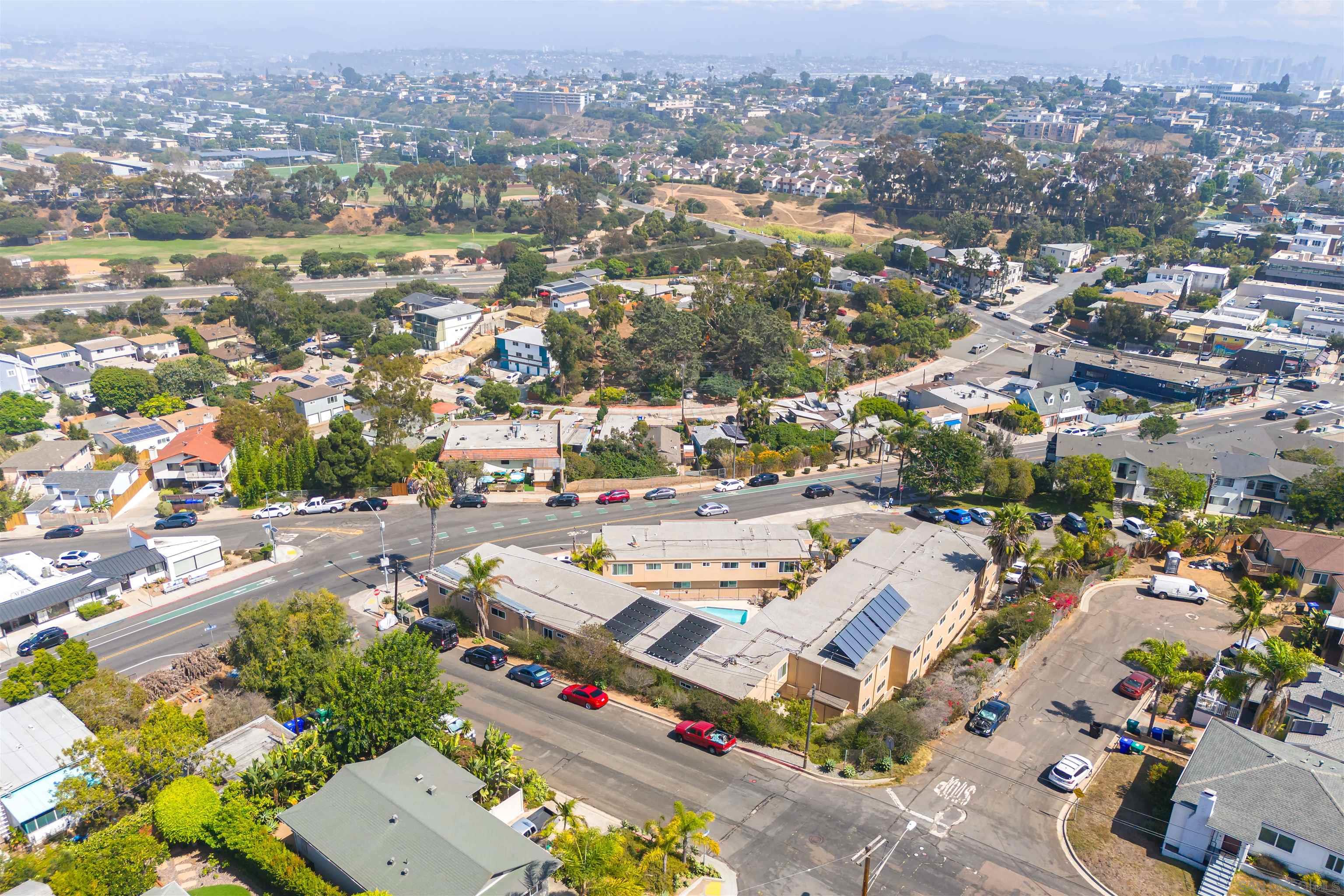 Detail Gallery Image 20 of 24 For , San Diego,  CA 92107 - – Beds | – Baths