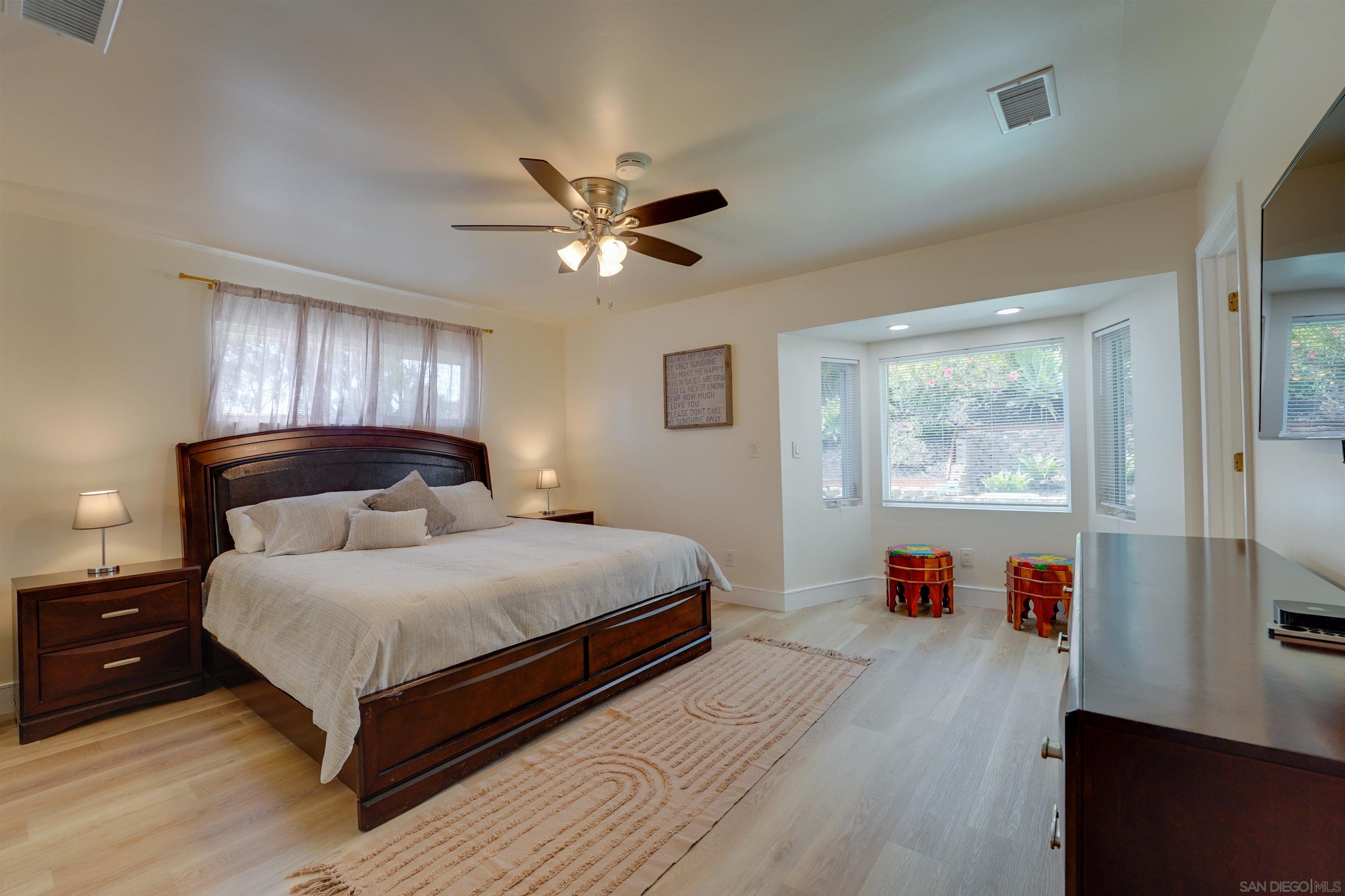 Detail Gallery Image 33 of 50 For 3598  Syracuse Ave, San Diego,  CA 92122 - 5 Beds | 2 Baths