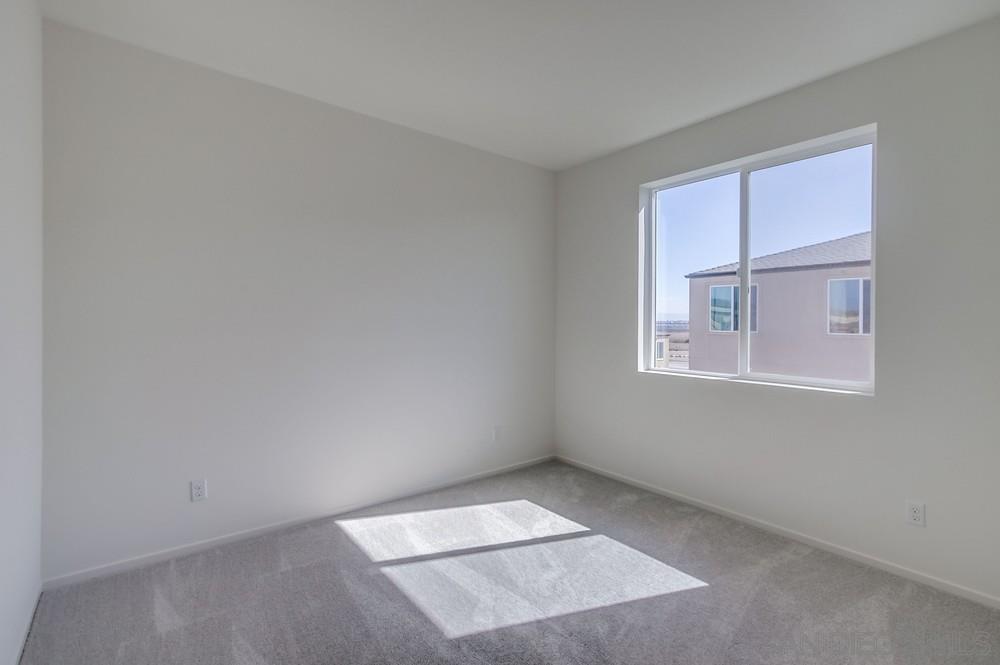 Detail Gallery Image 19 of 36 For 5305  Seacliff Place  #1,  San Diego,  CA 92154 - 3 Beds | 2/1 Baths