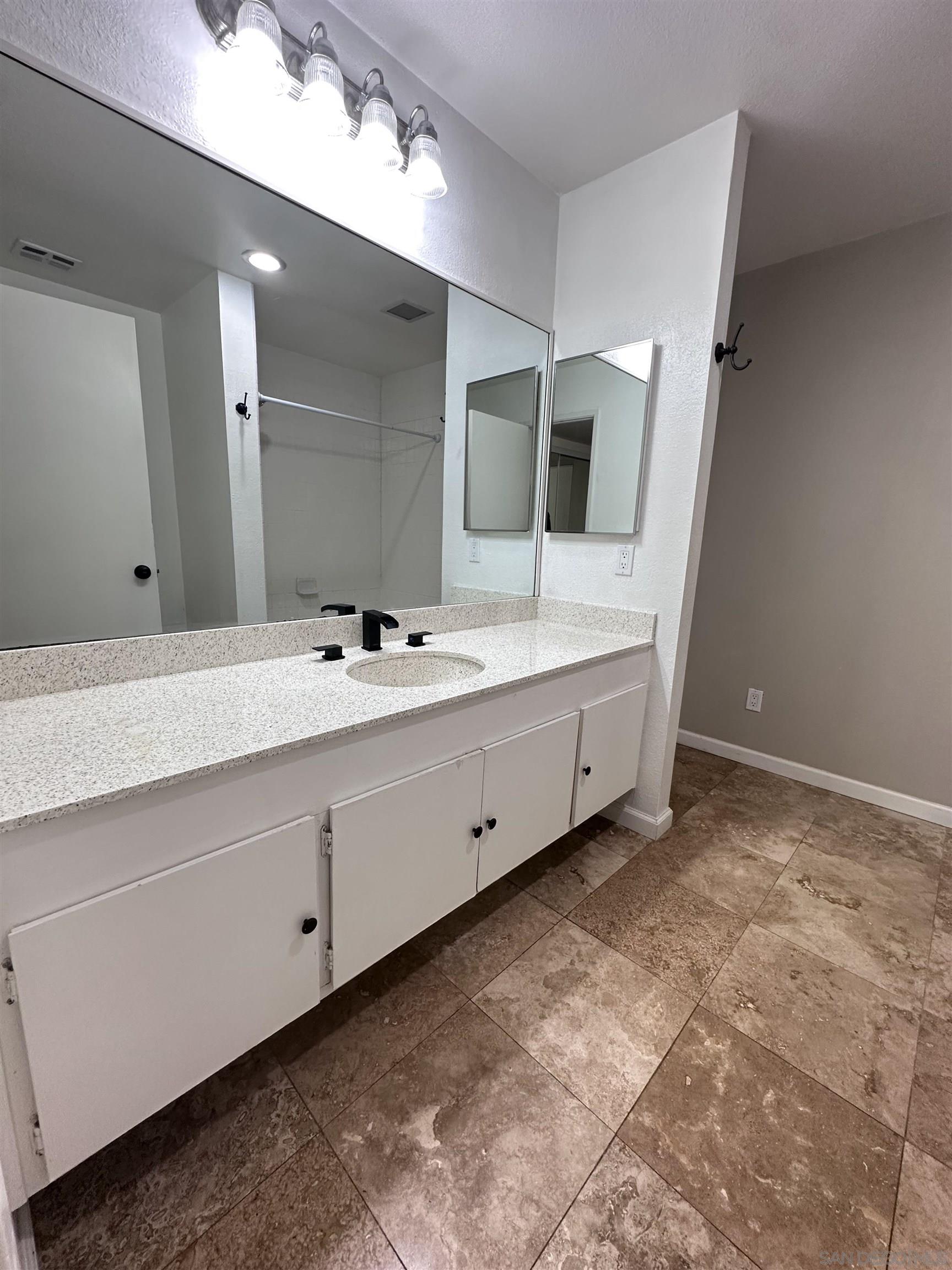 Detail Gallery Image 15 of 28 For 3031  Plaza Lorenzo, Bonita,  CA 91902 - 2 Beds | 1/1 Baths