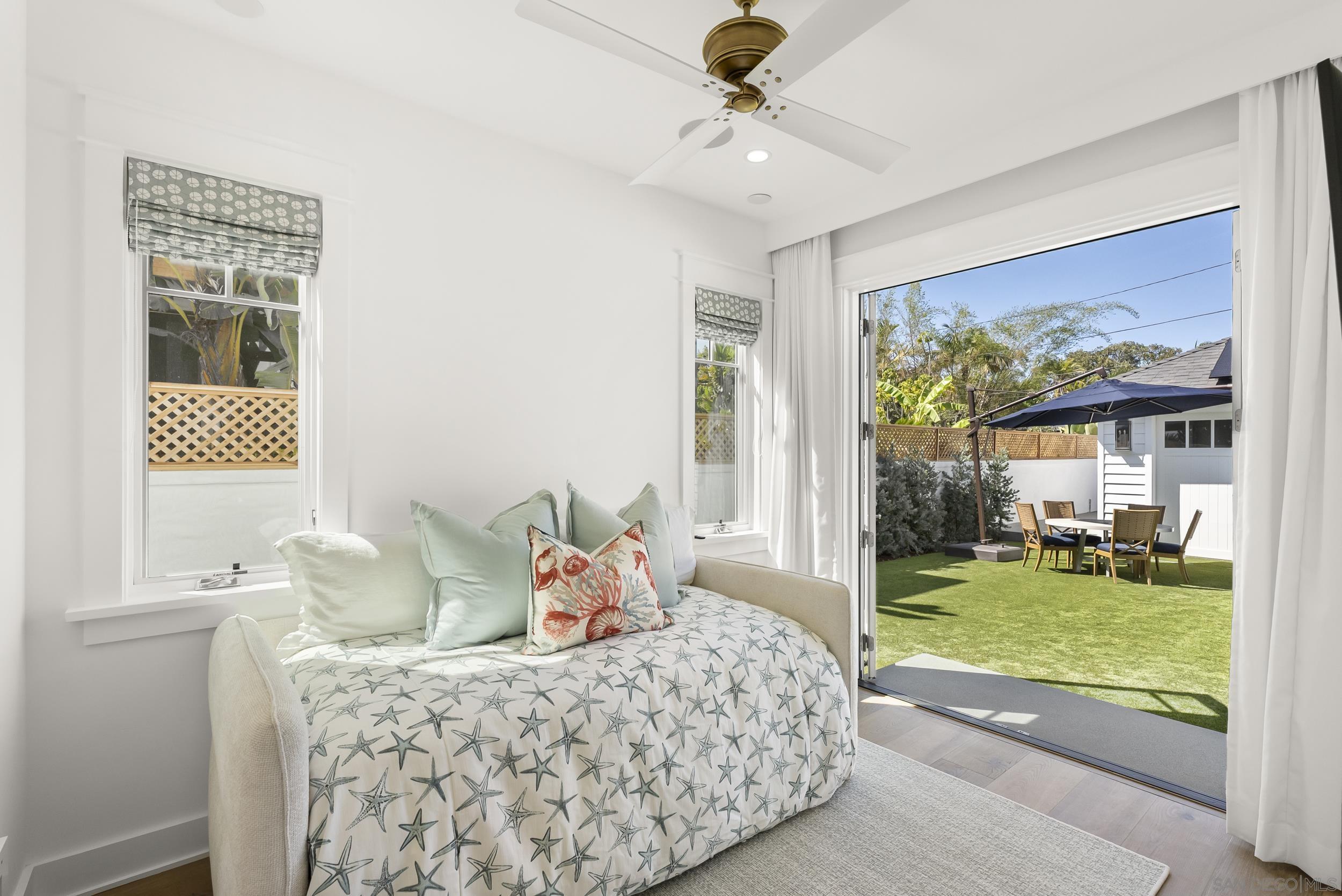 Detail Gallery Image 14 of 42 For 1059  Ocean Blvd, Coronado,  CA 92118 - 6 Beds | 4/2 Baths