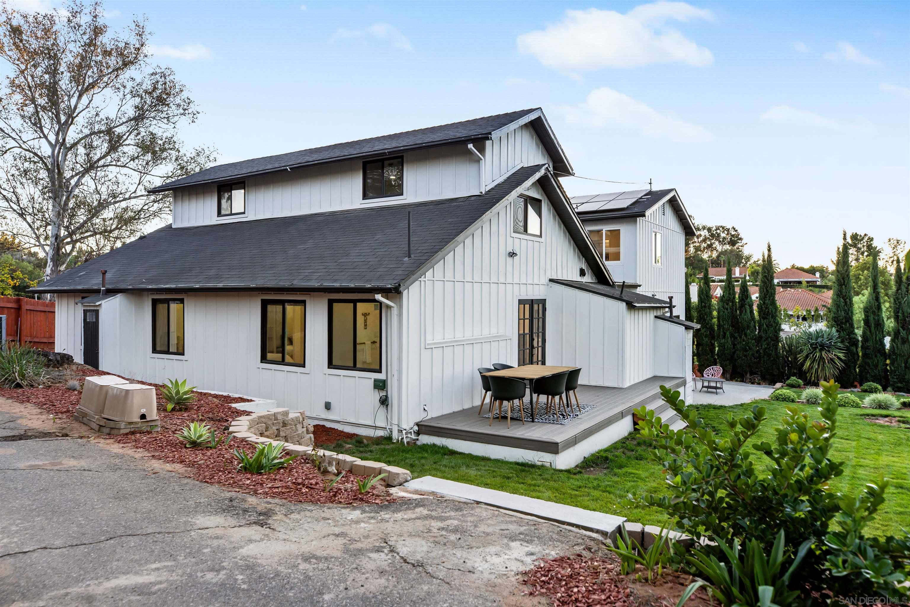 Detail Gallery Image 35 of 46 For 16021  Pomerado Rd, Poway,  CA 92064 - 3 Beds | 3/1 Baths