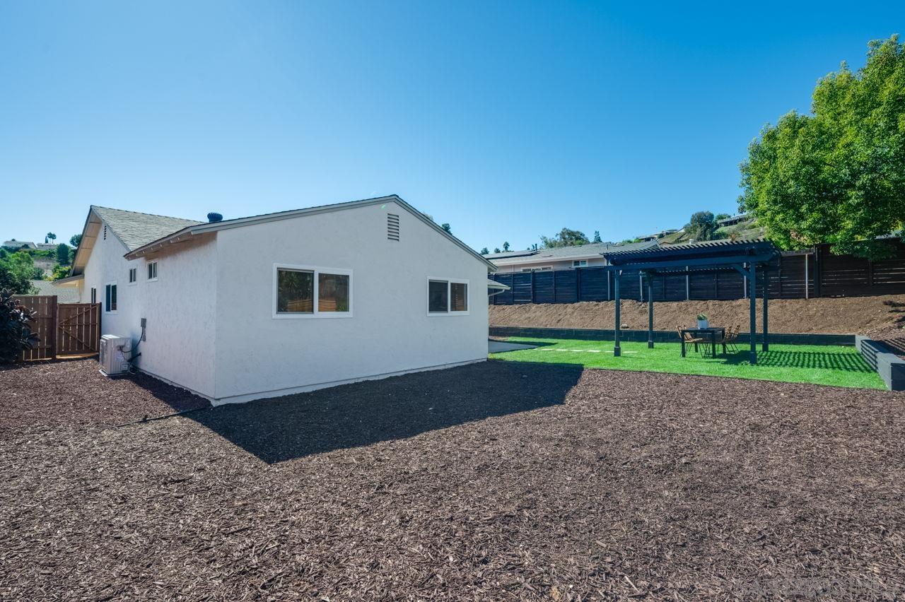 Detail Gallery Image 38 of 73 For 11384  Almazon St, San Diego,  CA 92129 - 3 Beds | 2 Baths