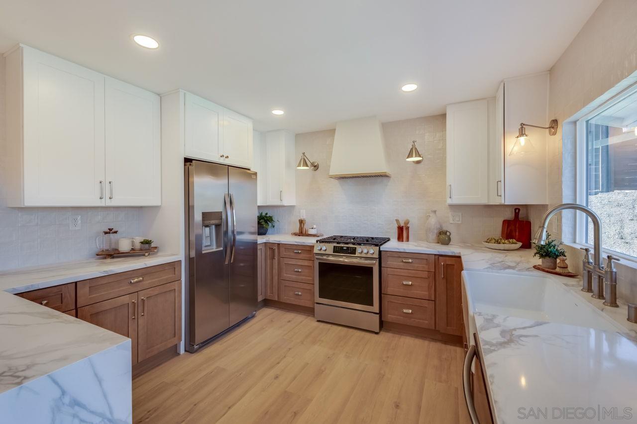 Detail Gallery Image 10 of 73 For 11384  Almazon St, San Diego,  CA 92129 - 3 Beds | 2 Baths