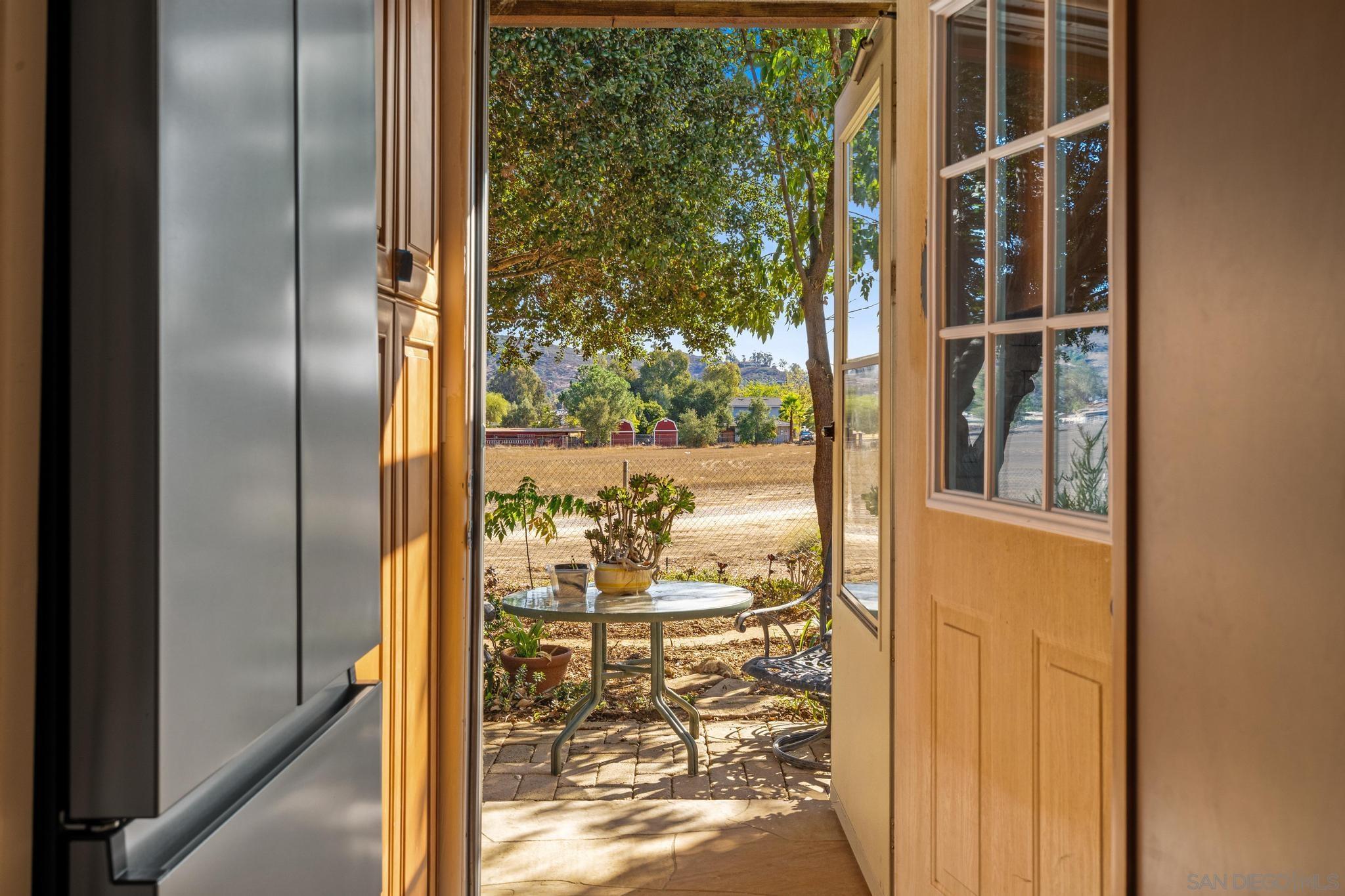 Detail Gallery Image 20 of 59 For 1550  Keyes Road, Ramona,  CA 92065 - 6 Beds | 3 Baths