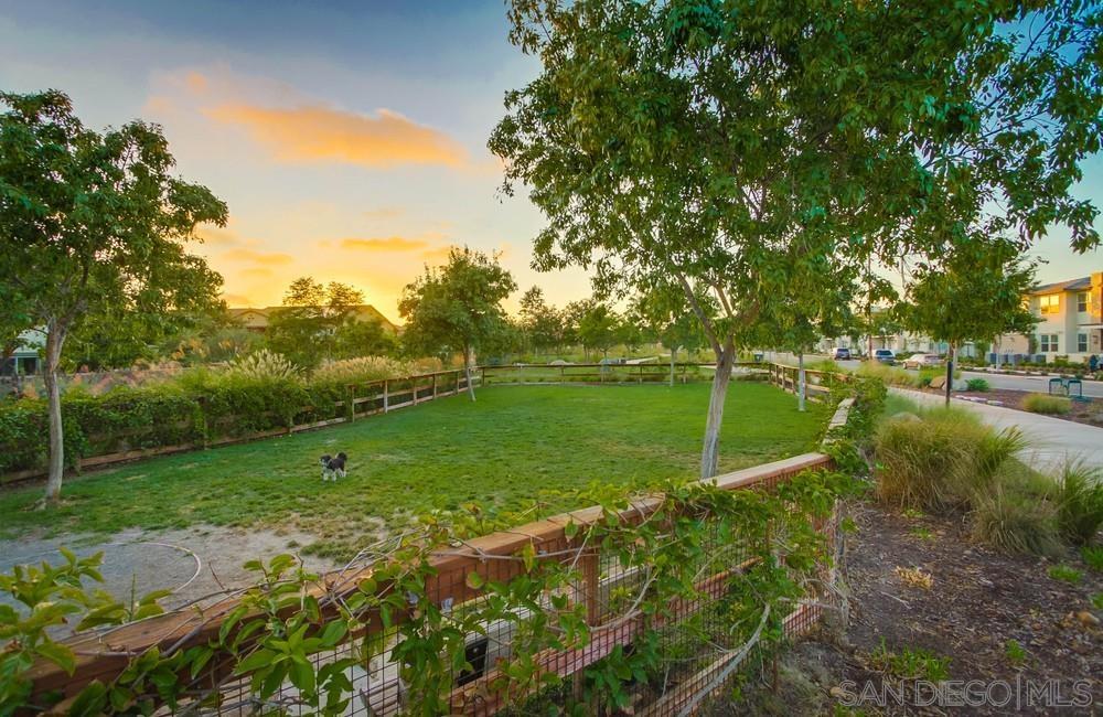 Detail Gallery Image 54 of 59 For 16750  Coyote Bush Dr.  #19,  San Diego,  CA 92127 - 2 Beds | 2/1 Baths