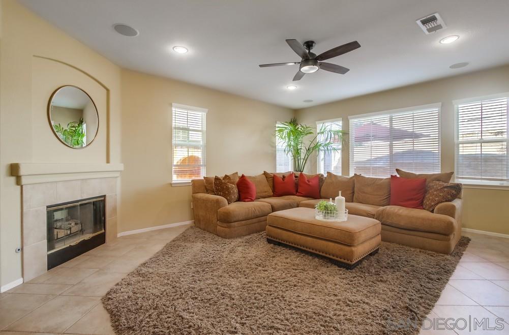 Detail Gallery Image 7 of 36 For 710  Casita Ln, San Marcos,  CA 92069 - 4 Beds | 3 Baths