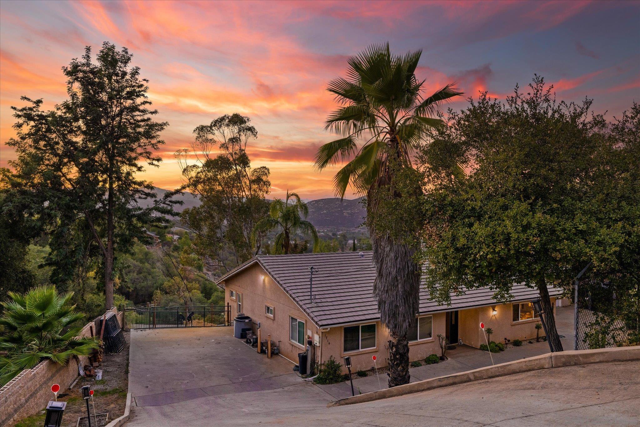 Detail Gallery Image 3 of 62 For 1714  Foss Rd, Alpine,  CA 91901 - 3 Beds | 2/1 Baths