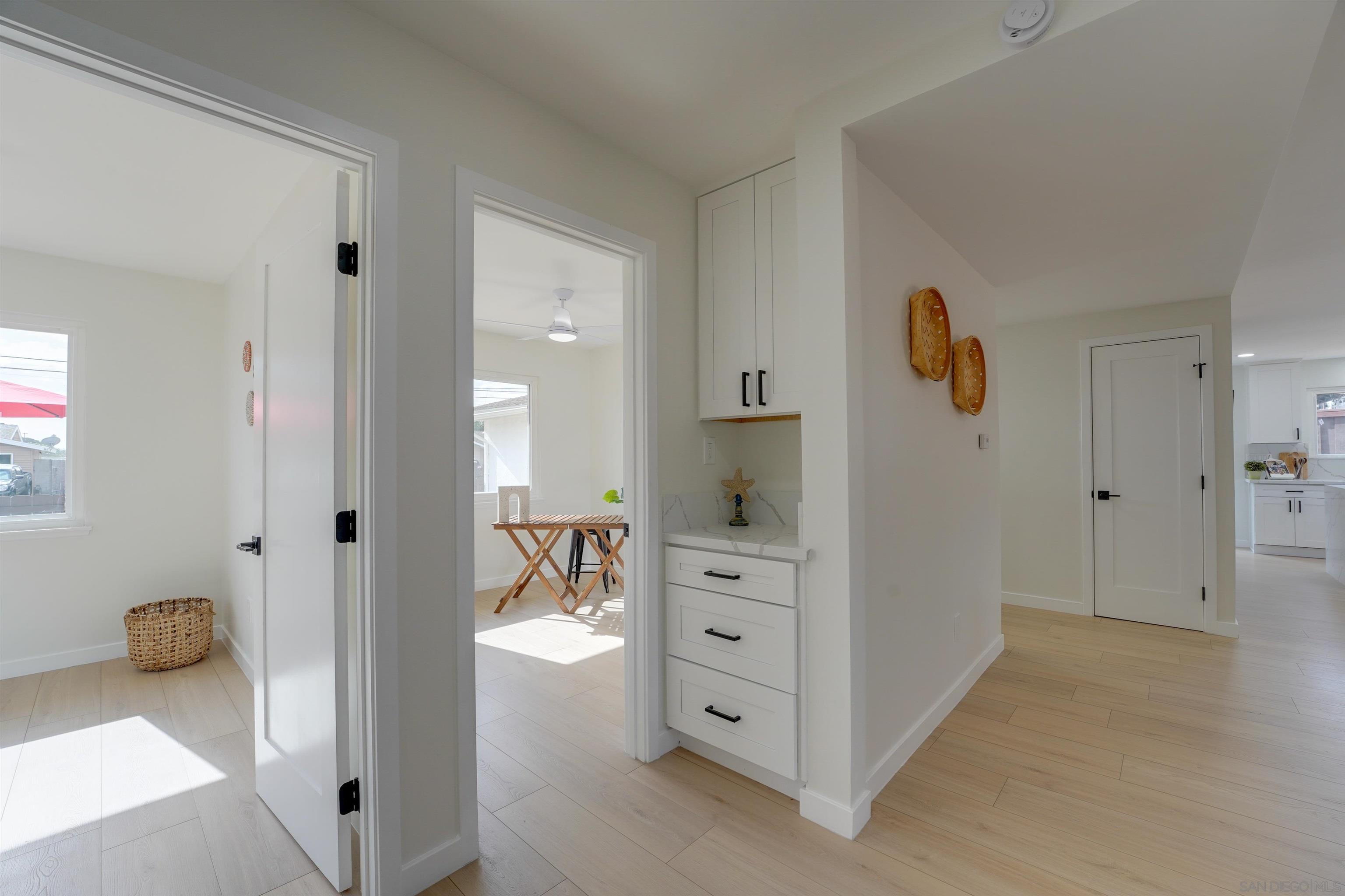 Detail Gallery Image 9 of 18 For 4226  Mount Voss Dr, San Diego,  CA 92117 - 4 Beds | 2 Baths