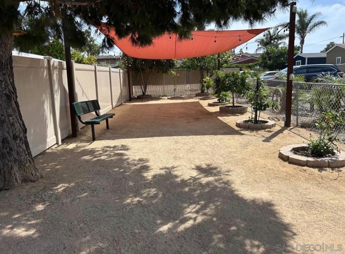 Detail Gallery Image 30 of 32 For 1549 N Vulcan  #82,  Encinitas,  CA 92024 - 2 Beds | 1 Baths