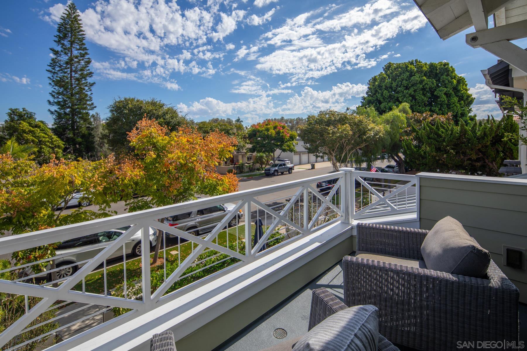 Detail Gallery Image 17 of 29 For 712  E Ave, Coronado,  CA 92118 - 4 Beds | 4/1 Baths