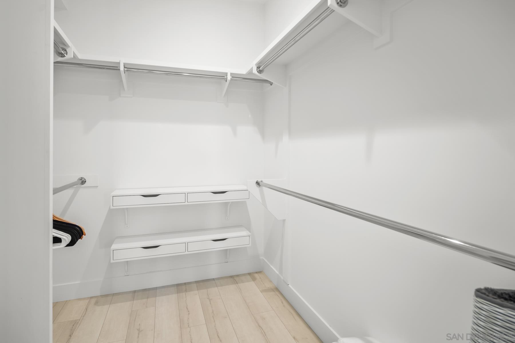 Detail Gallery Image 20 of 29 For 712  E Ave, Coronado,  CA 92118 - 4 Beds | 4/1 Baths