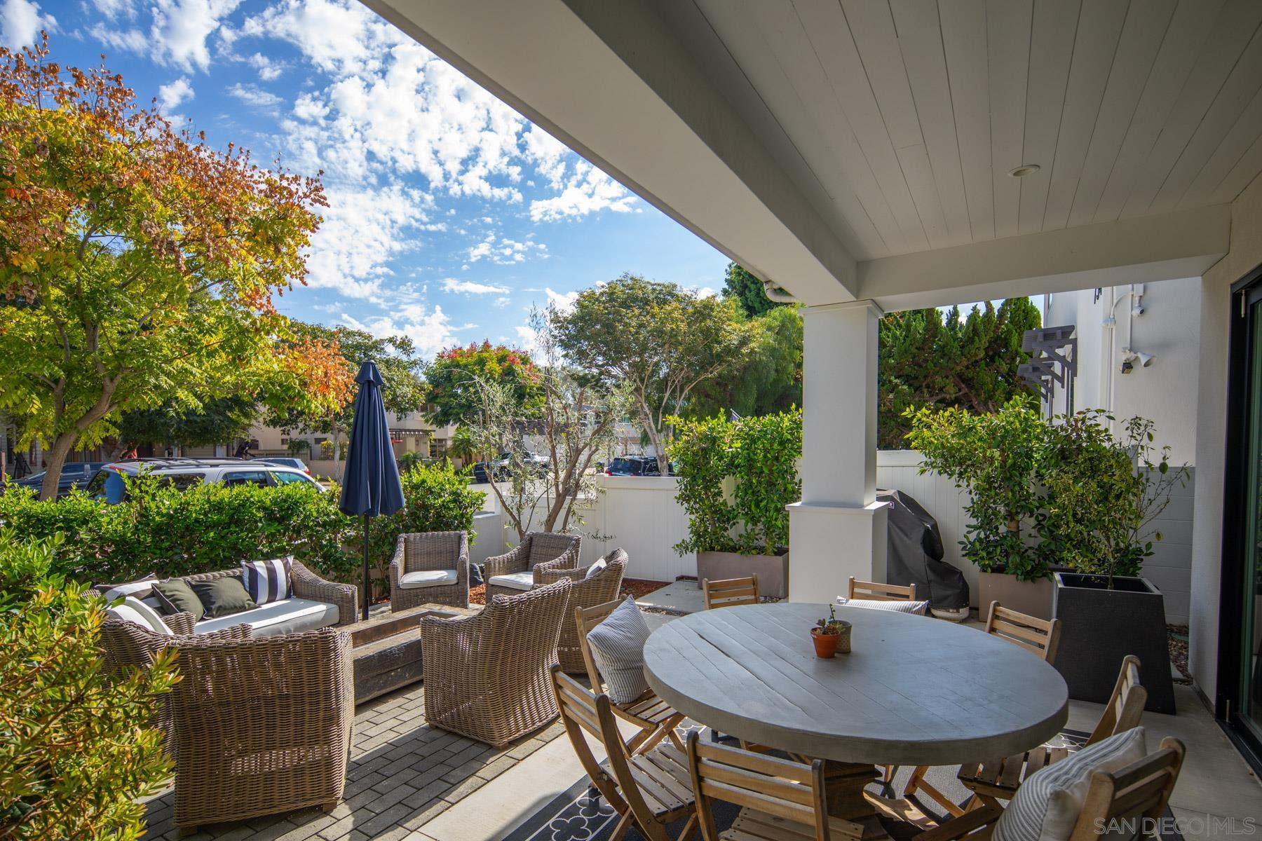 Detail Gallery Image 3 of 29 For 712  E Ave, Coronado,  CA 92118 - 4 Beds | 4/1 Baths