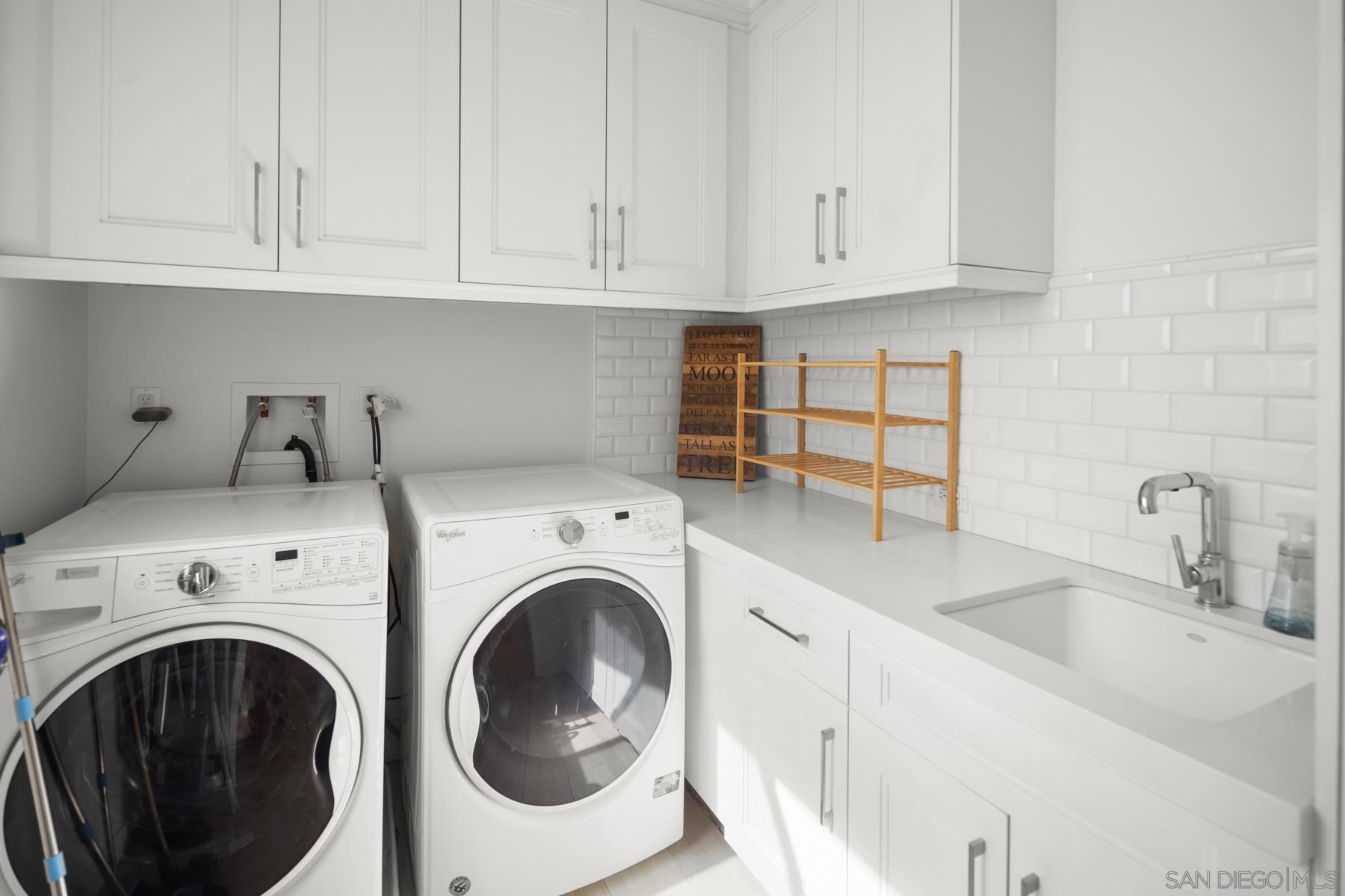 Detail Gallery Image 29 of 29 For 712  E Ave, Coronado,  CA 92118 - 4 Beds | 4/1 Baths