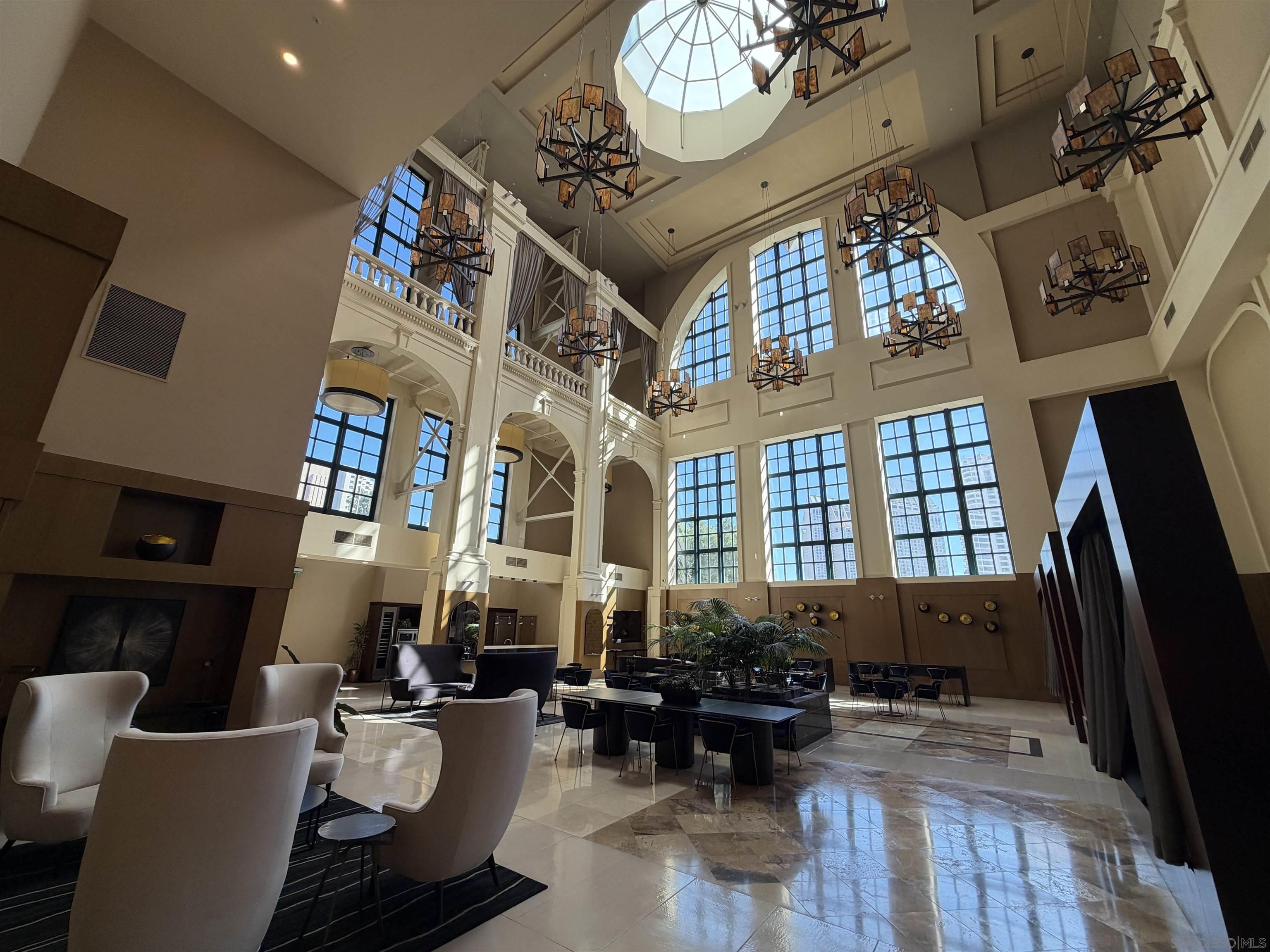 Detail Gallery Image 9 of 15 For 700 W E St  2205, San Diego,  CA 92101 - 2 Beds | 2 Baths