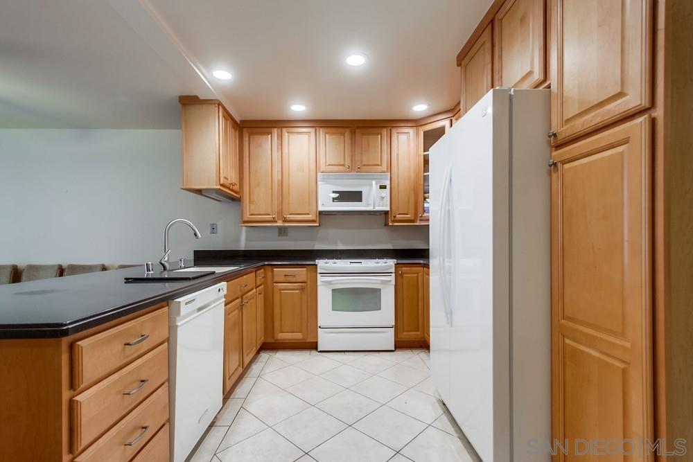 Detail Gallery Image 9 of 34 For 3333  Ruffin Rd.  4s,  San Diego,  CA 92123 - 2 Beds | 1 Baths