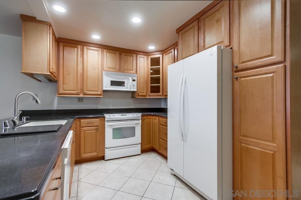 Detail Gallery Image 10 of 34 For 3333  Ruffin Rd.  4s,  San Diego,  CA 92123 - 2 Beds | 1 Baths