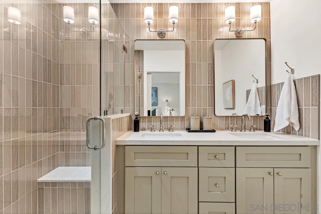 Detail Gallery Image 28 of 49 For 827  Del Mar Downs Rd  #E,  Solana Beach,  CA 92075 - 3 Beds | 2/1 Baths