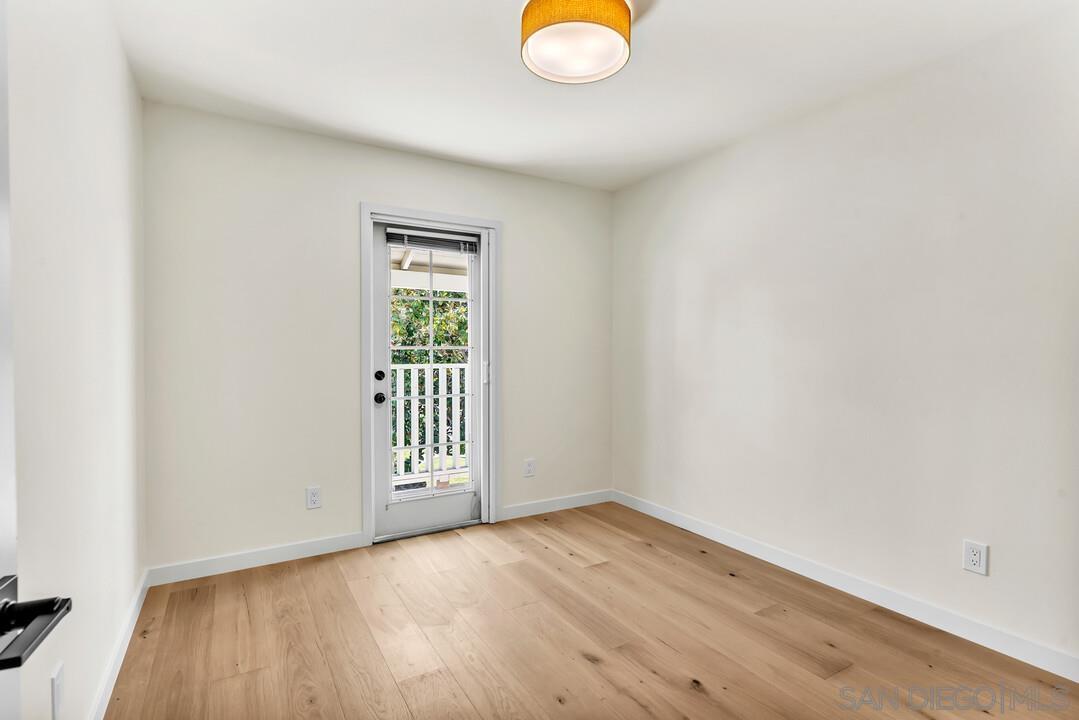 Detail Gallery Image 33 of 49 For 827  Del Mar Downs Rd  #E,  Solana Beach,  CA 92075 - 3 Beds | 2/1 Baths