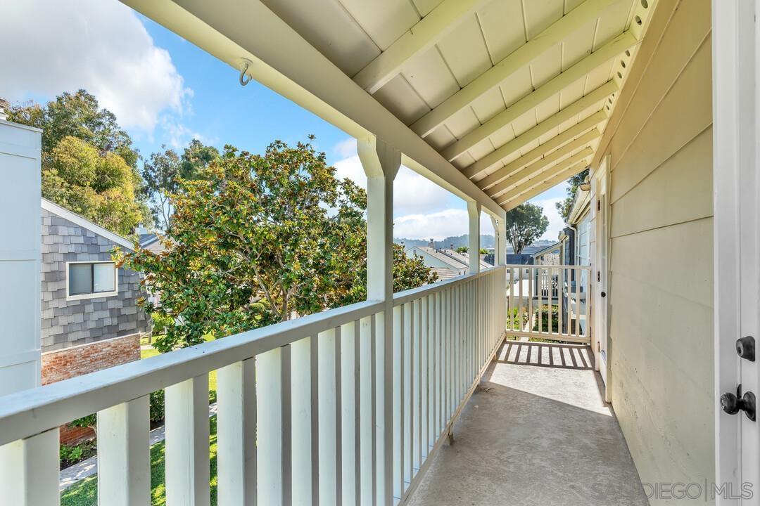 Detail Gallery Image 35 of 49 For 827  Del Mar Downs Rd  #E,  Solana Beach,  CA 92075 - 3 Beds | 2/1 Baths