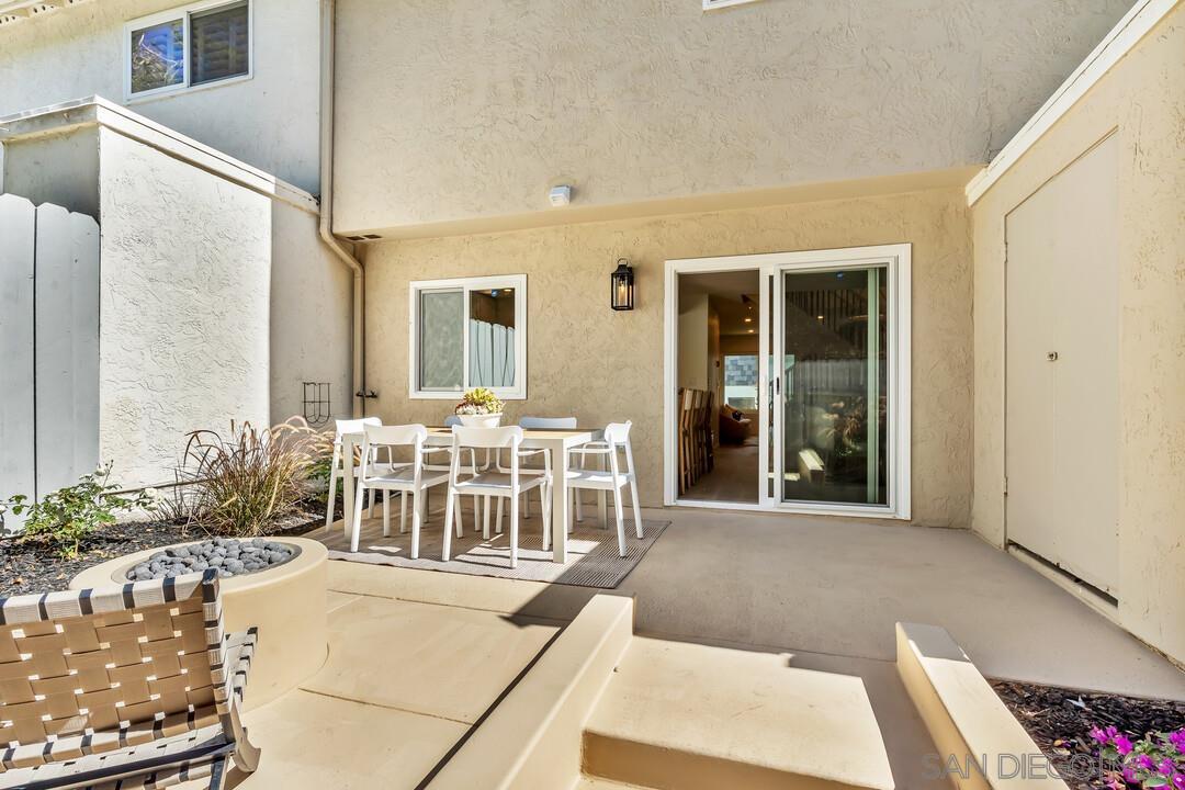 Detail Gallery Image 38 of 49 For 827  Del Mar Downs Rd  #E,  Solana Beach,  CA 92075 - 3 Beds | 2/1 Baths