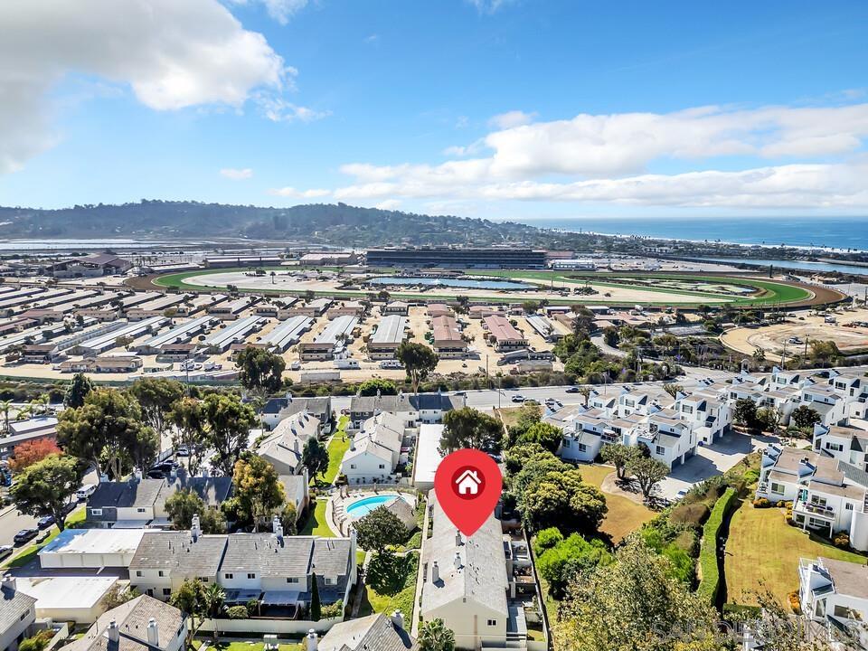 Detail Gallery Image 40 of 49 For 827  Del Mar Downs Rd  #E,  Solana Beach,  CA 92075 - 3 Beds | 2/1 Baths