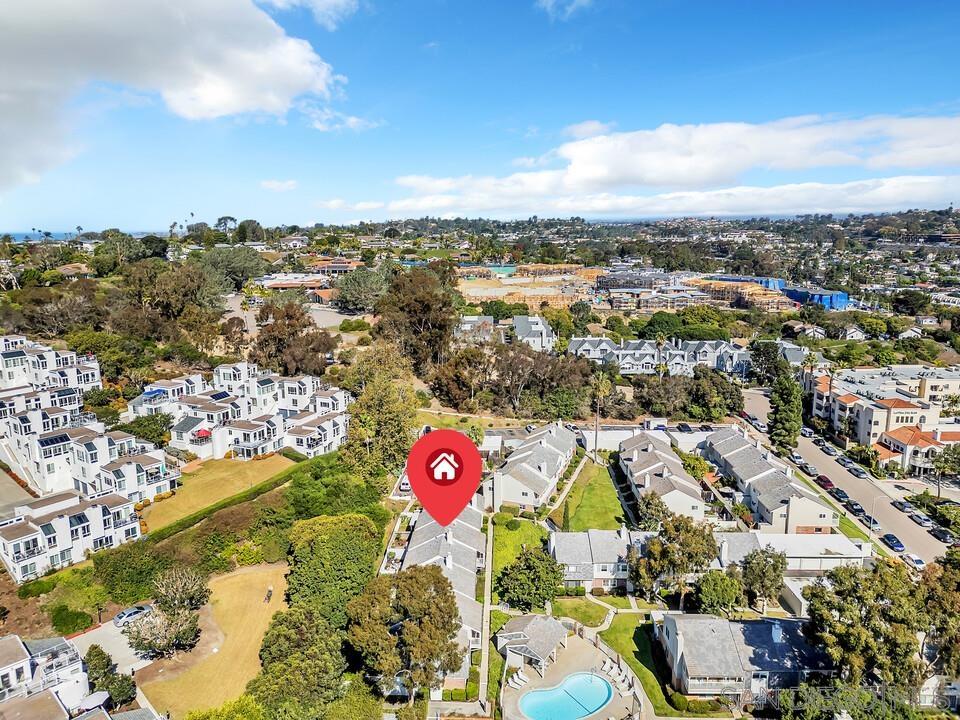 Detail Gallery Image 44 of 49 For 827  Del Mar Downs Rd  #E,  Solana Beach,  CA 92075 - 3 Beds | 2/1 Baths