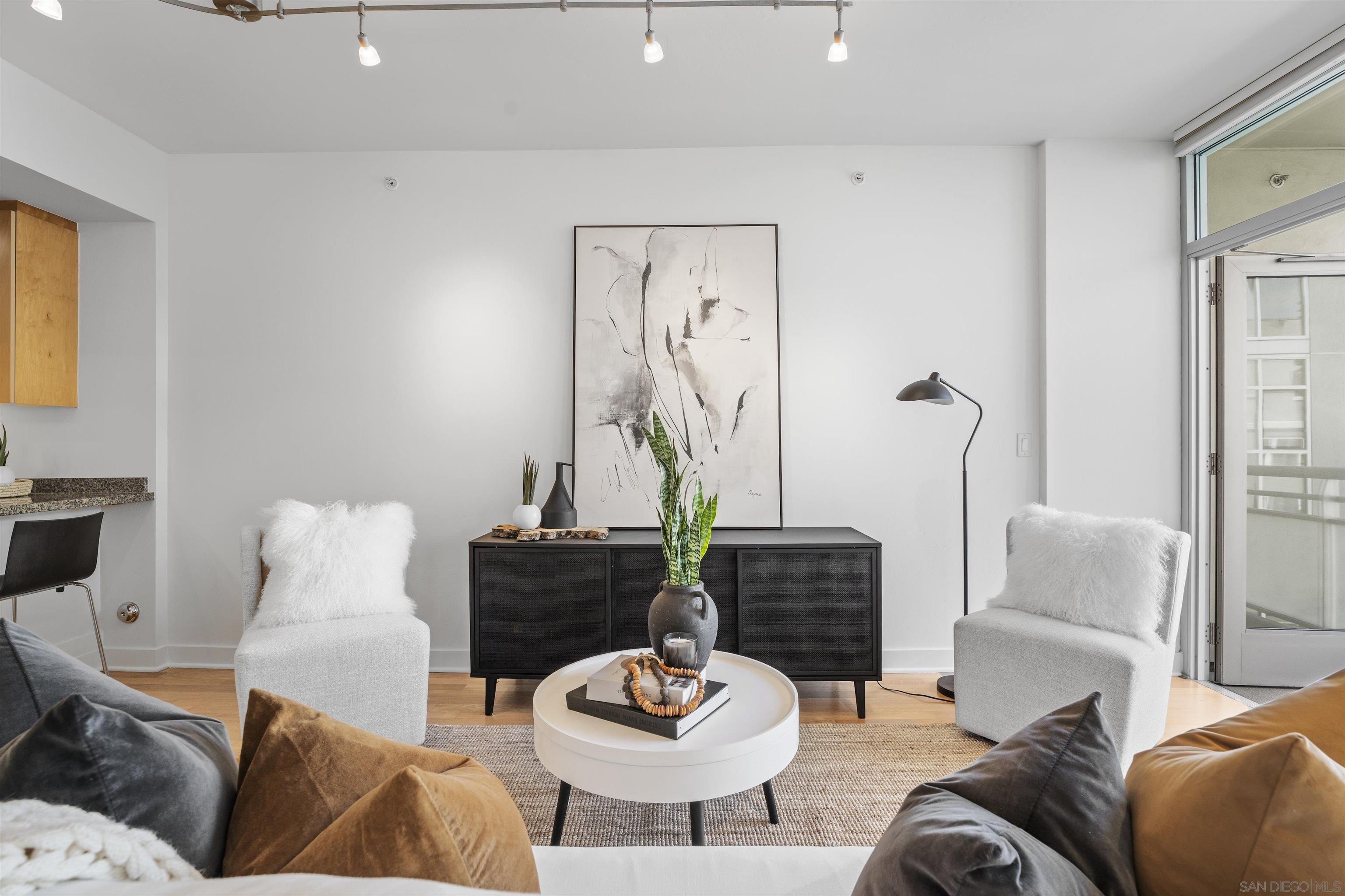 Detail Gallery Image 3 of 24 For 3812  Park Blvd  #412,  San Diego,  CA 92103 - 1 Beds | 1 Baths