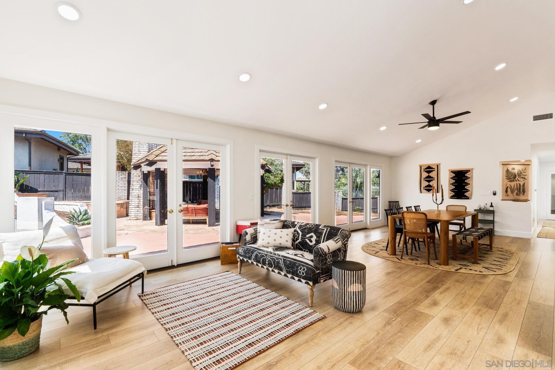 Detail Gallery Image 8 of 70 For 13953  Sagewood Dr, Poway,  CA 92064 - 4 Beds | 4 Baths