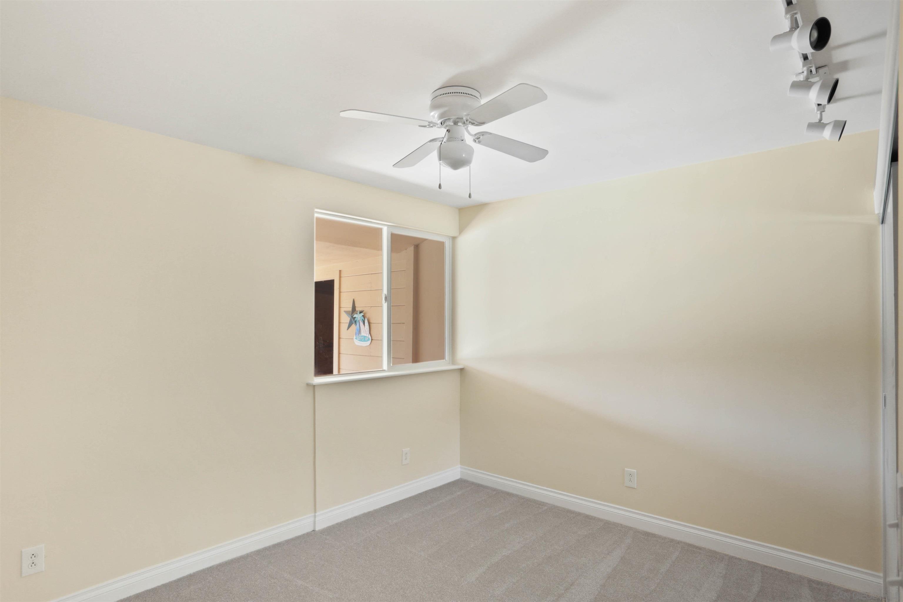 Detail Gallery Image 21 of 35 For 14287  Lolin Ln, Poway,  CA 92064 - 3 Beds | 2 Baths