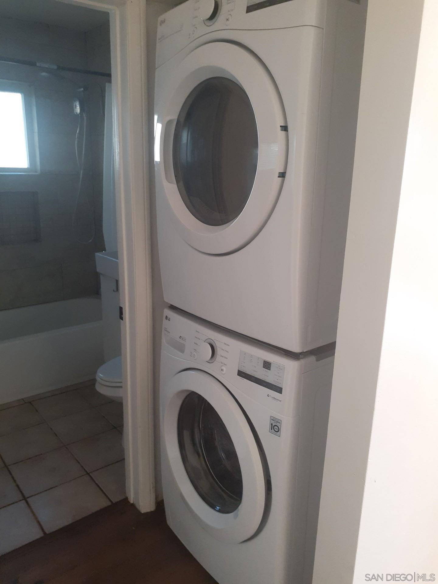 Detail Gallery Image 3 of 7 For 3779  Wilson Avenue  B, San Diego,  CA 92104 - 2 Beds | 1 Baths