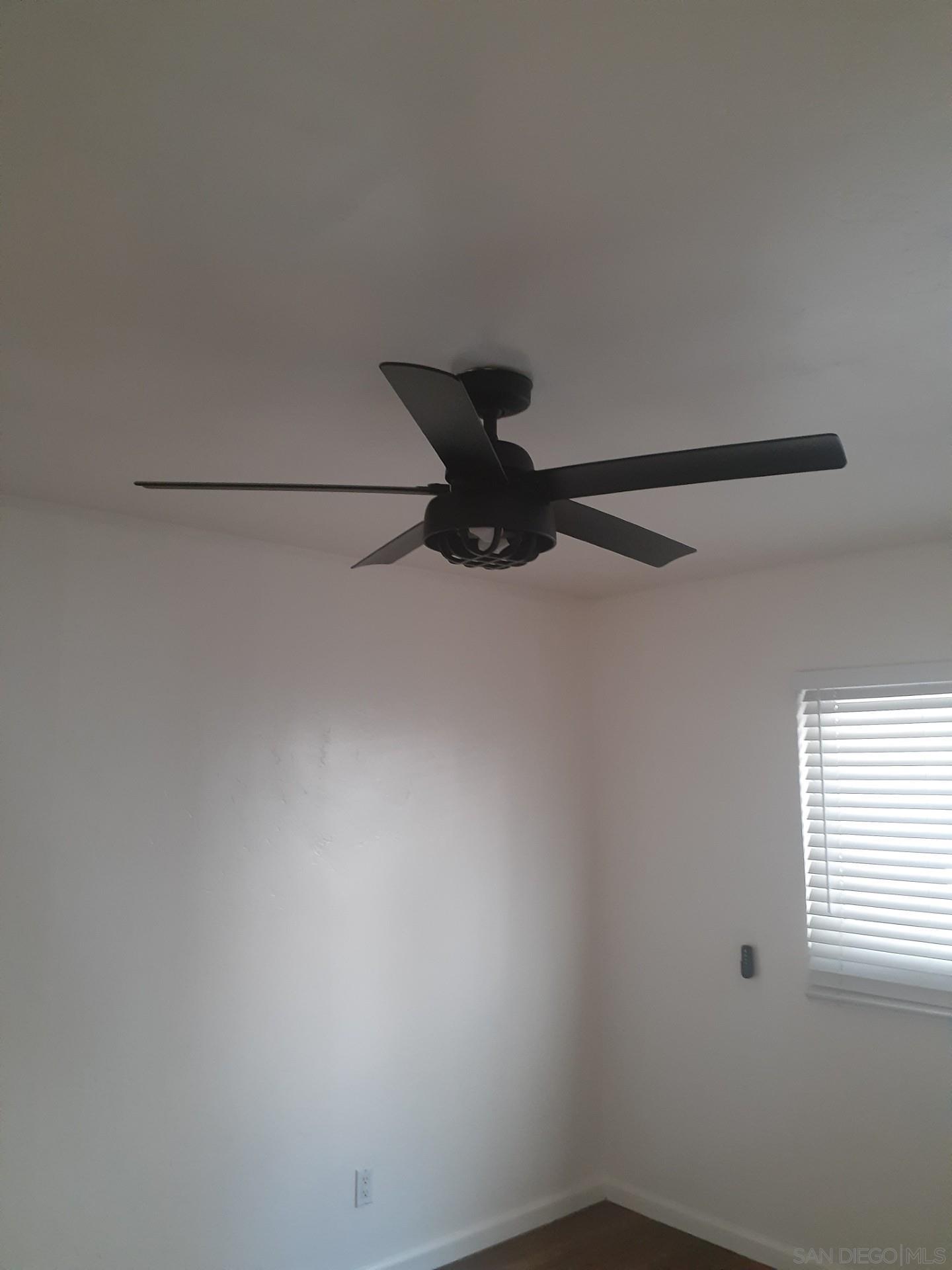 Detail Gallery Image 4 of 7 For 3779  Wilson Avenue  B, San Diego,  CA 92104 - 2 Beds | 1 Baths