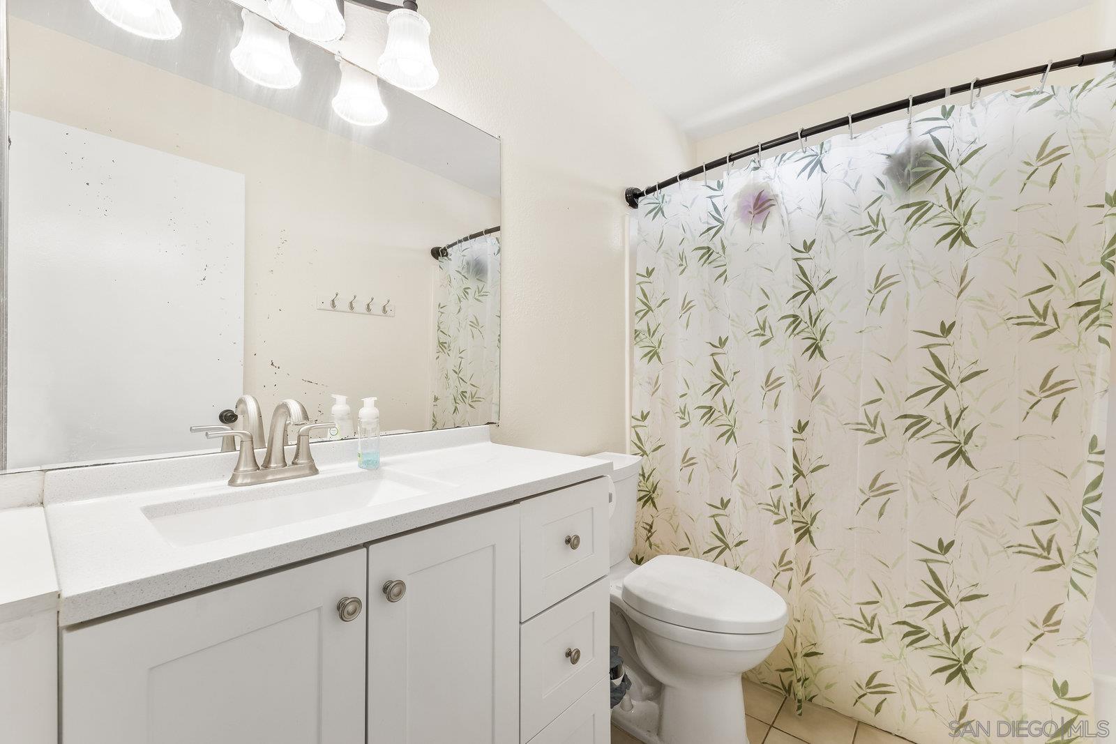 Detail Gallery Image 25 of 36 For 13879  Paseo Cardiel, San Diego,  CA 92129 - 4 Beds | 2/1 Baths