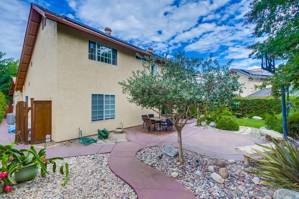 Detail Gallery Image 41 of 45 For 11385  Paseo Albacete, San Diego,  CA 92129 - 5 Beds | 2 Baths