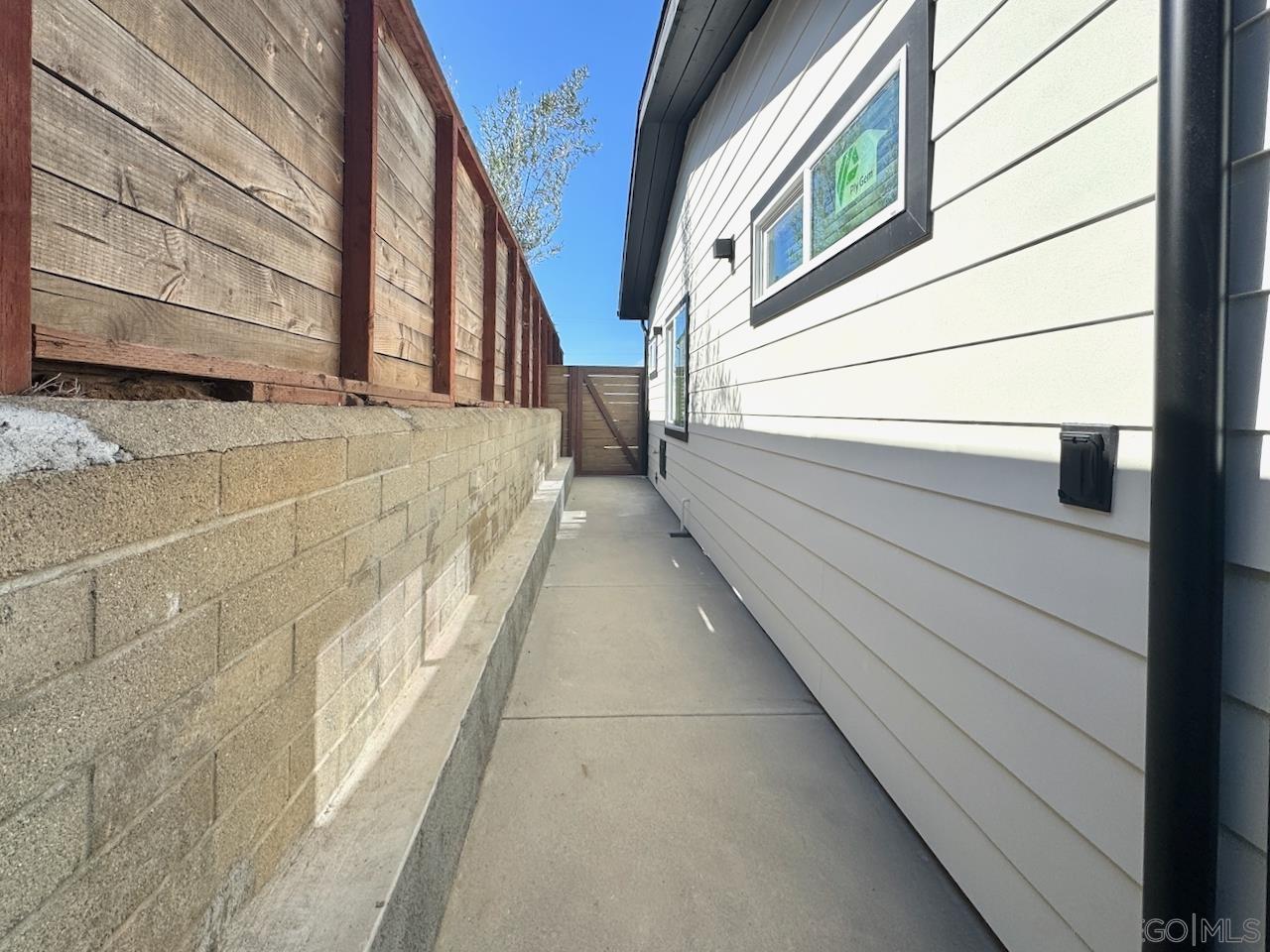 Detail Gallery Image 17 of 19 For 1837  48th St, San Diego,  CA 92102 - 2 Beds | 1 Baths