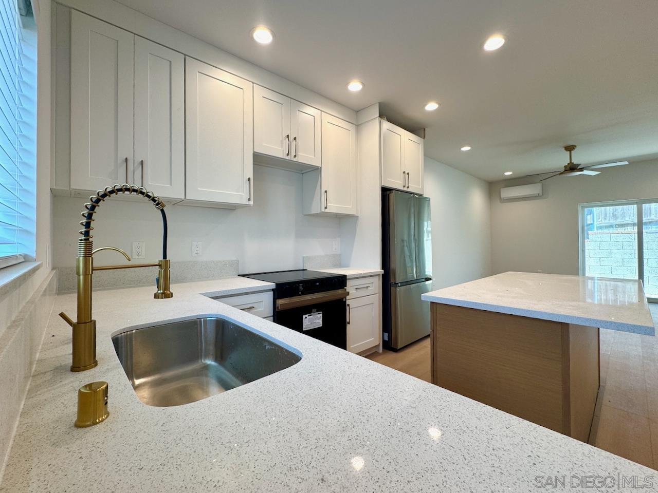 Detail Gallery Image 5 of 19 For 1837  48th St, San Diego,  CA 92102 - 2 Beds | 1 Baths