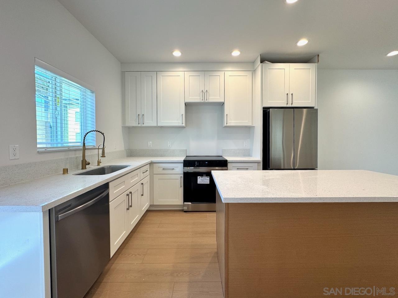 Detail Gallery Image 6 of 19 For 1837  48th St, San Diego,  CA 92102 - 2 Beds | 1 Baths