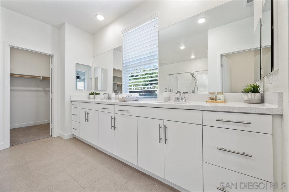 Detail Gallery Image 15 of 46 For 8894  Trailridge Ave, Santee,  CA 92071 - 4 Beds | 3/1 Baths