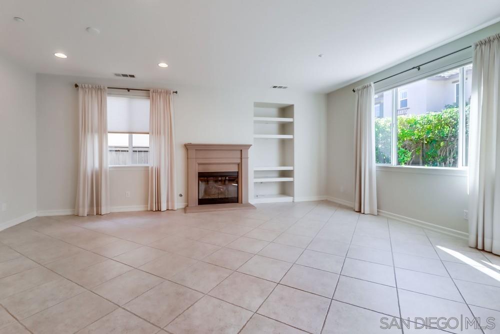 Detail Gallery Image 7 of 36 For 17020  New Rochelle Way, San Diego,  CA 92127 - 3 Beds | 2/1 Baths