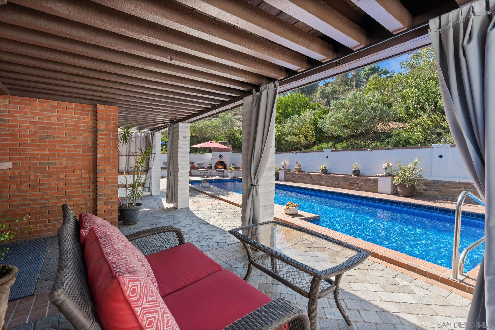 Detail Gallery Image 35 of 47 For 1144  Bellvine Trail, El Cajon,  CA 92019 - 4 Beds | 3 Baths