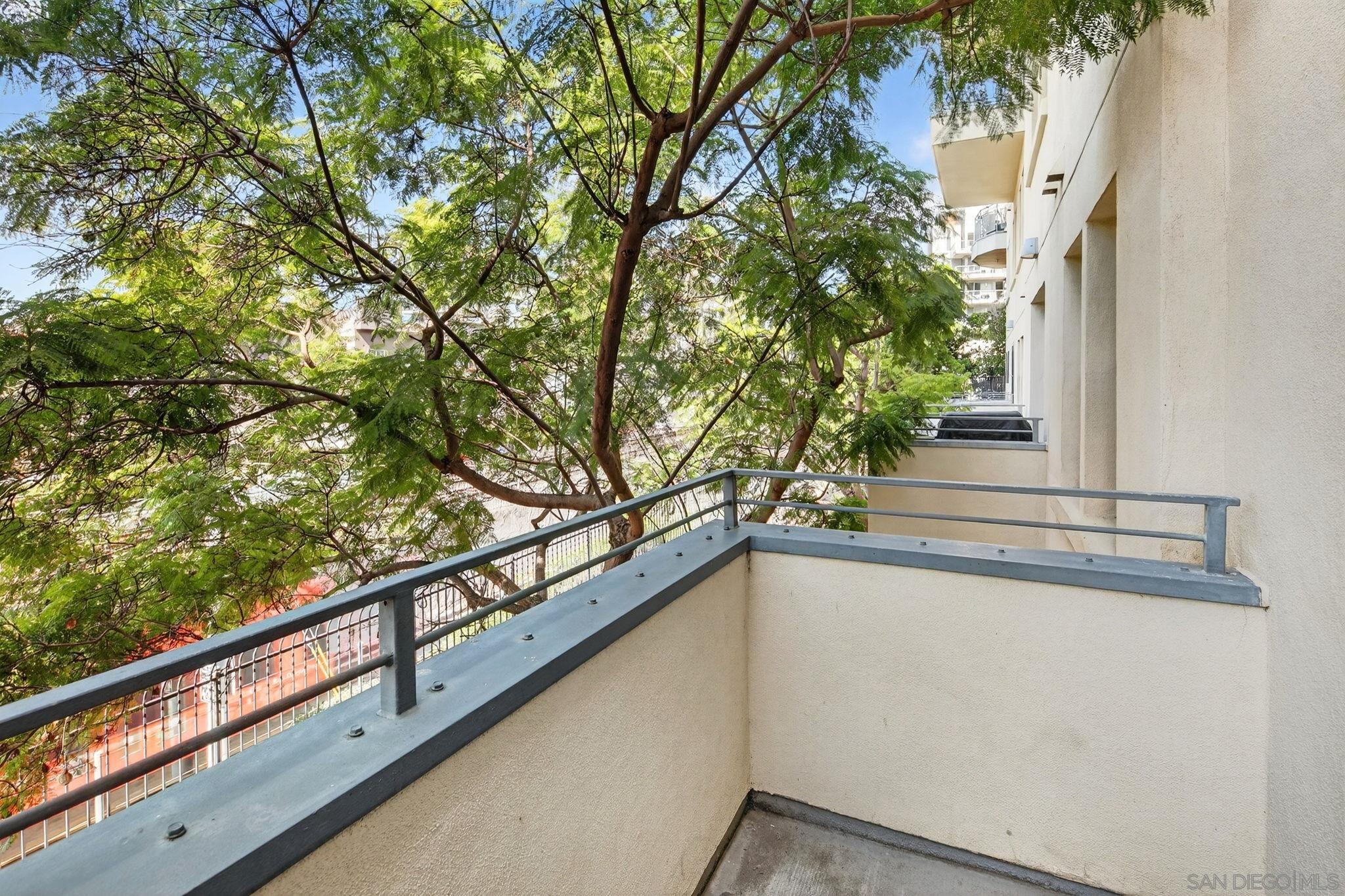 Detail Gallery Image 8 of 36 For 1750  Kettner Blvd  114, San Diego,  CA 92101 - 2 Beds | 2/1 Baths