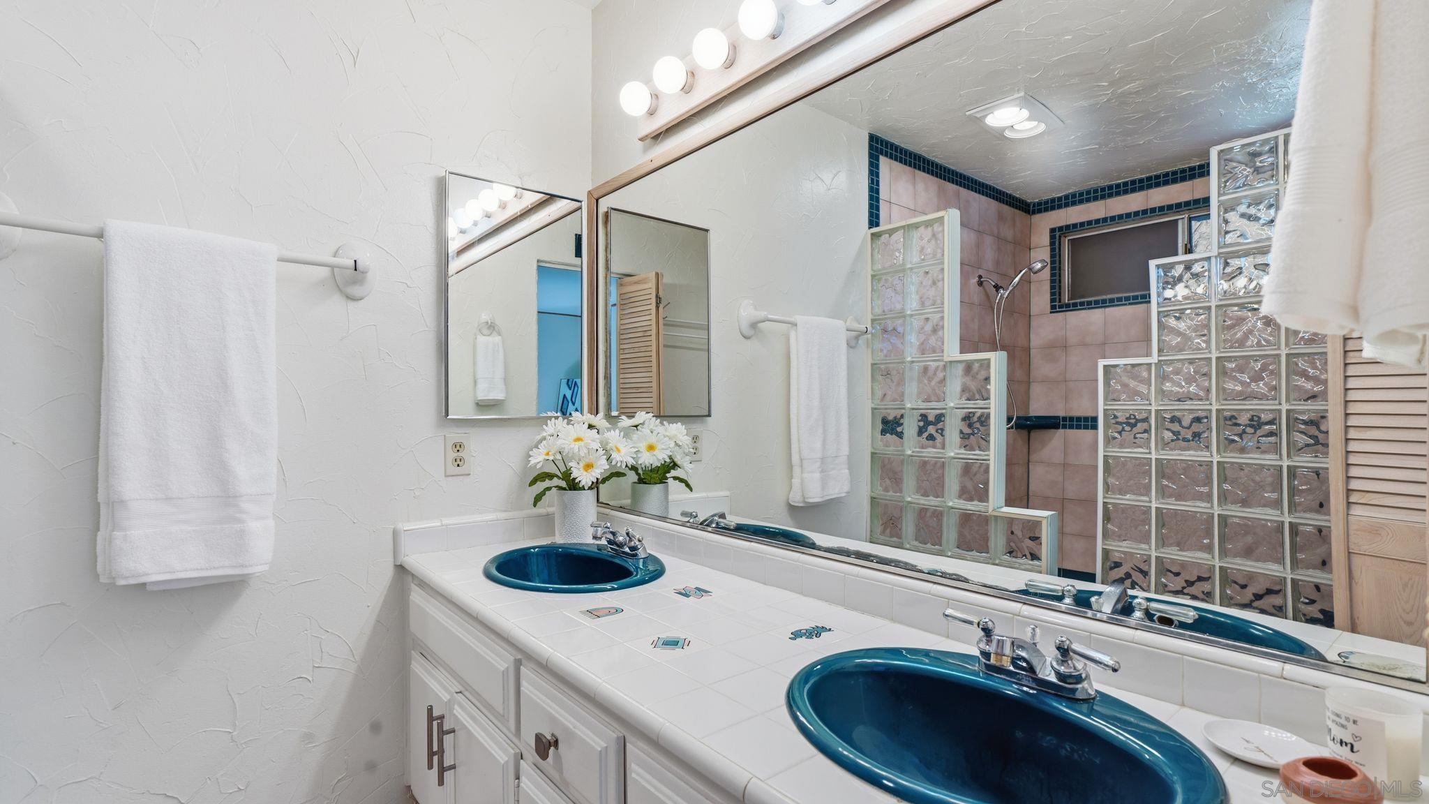 Detail Gallery Image 20 of 41 For 3531  Starboard Circle, Oceanside,  CA 92054 - 4 Beds | 2 Baths