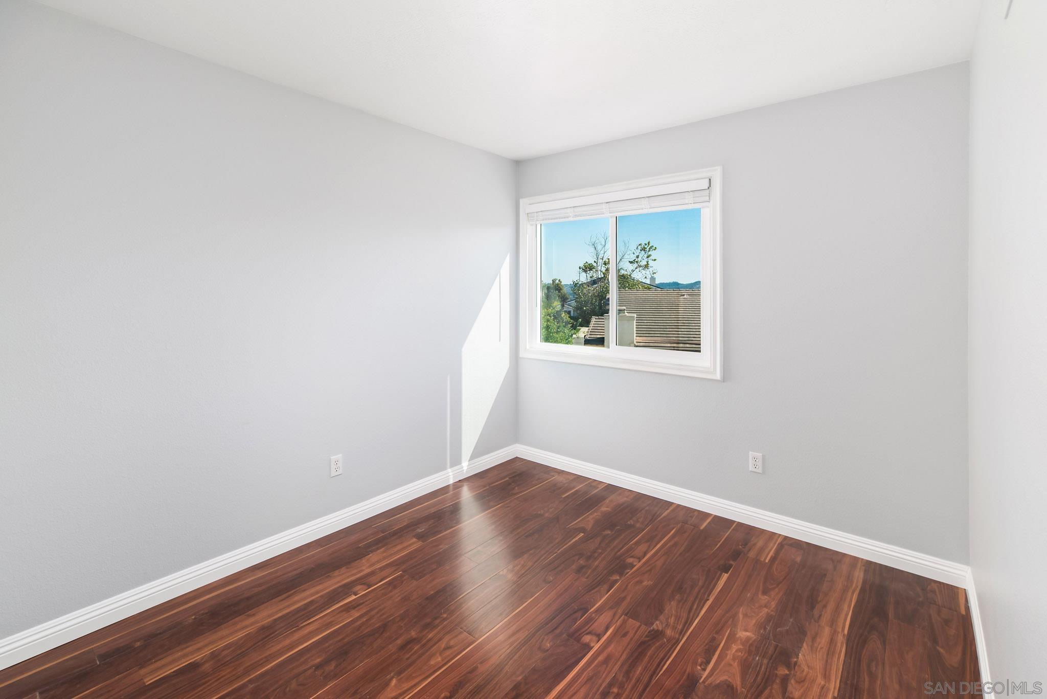 Detail Gallery Image 18 of 20 For 9525  Cedar Hill Ct, San Diego,  CA 92129 - 3 Beds | 2/1 Baths