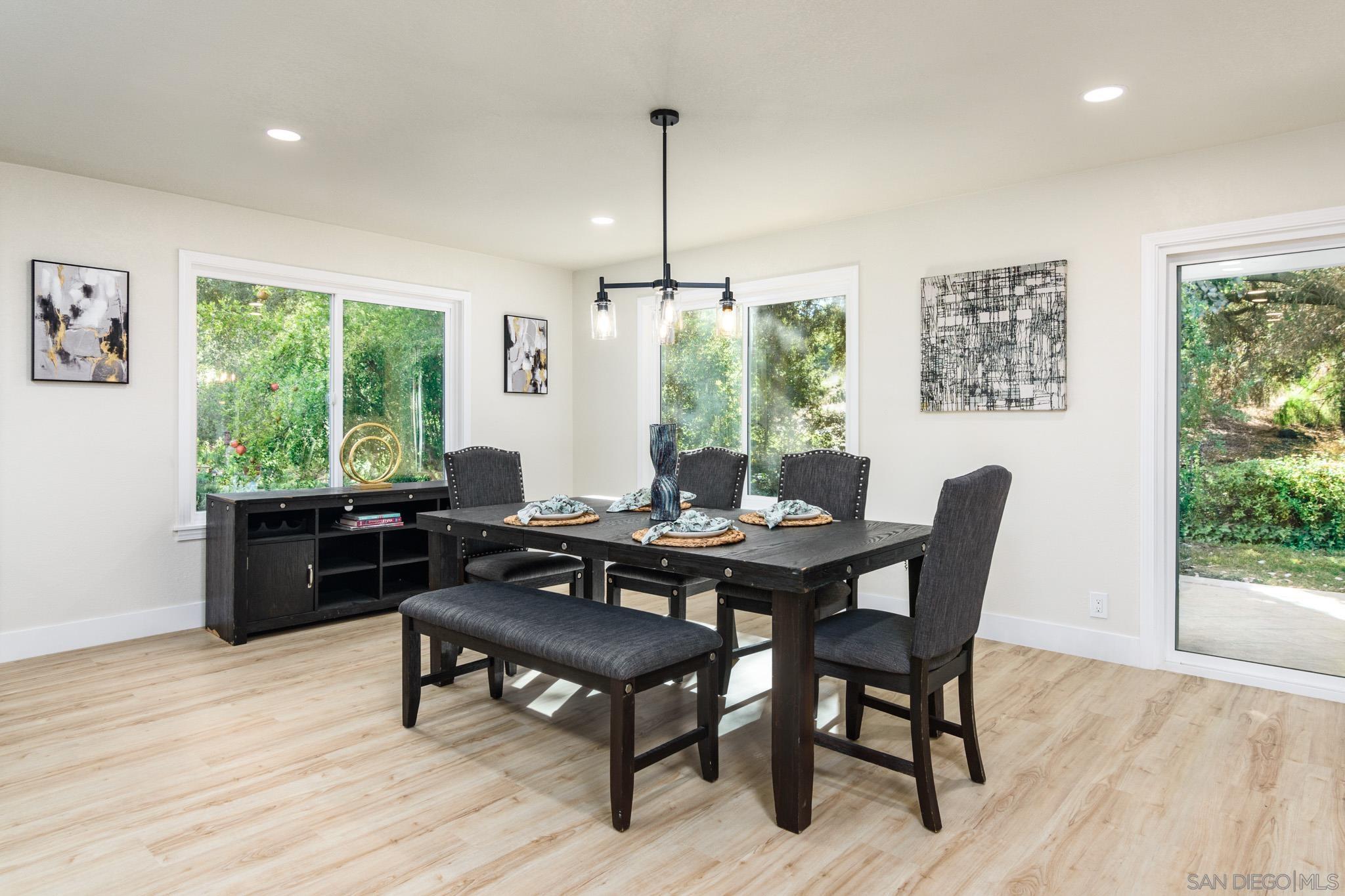 Detail Gallery Image 11 of 41 For , Escondido,  CA 92026 - 3 Beds | 2/1 Baths