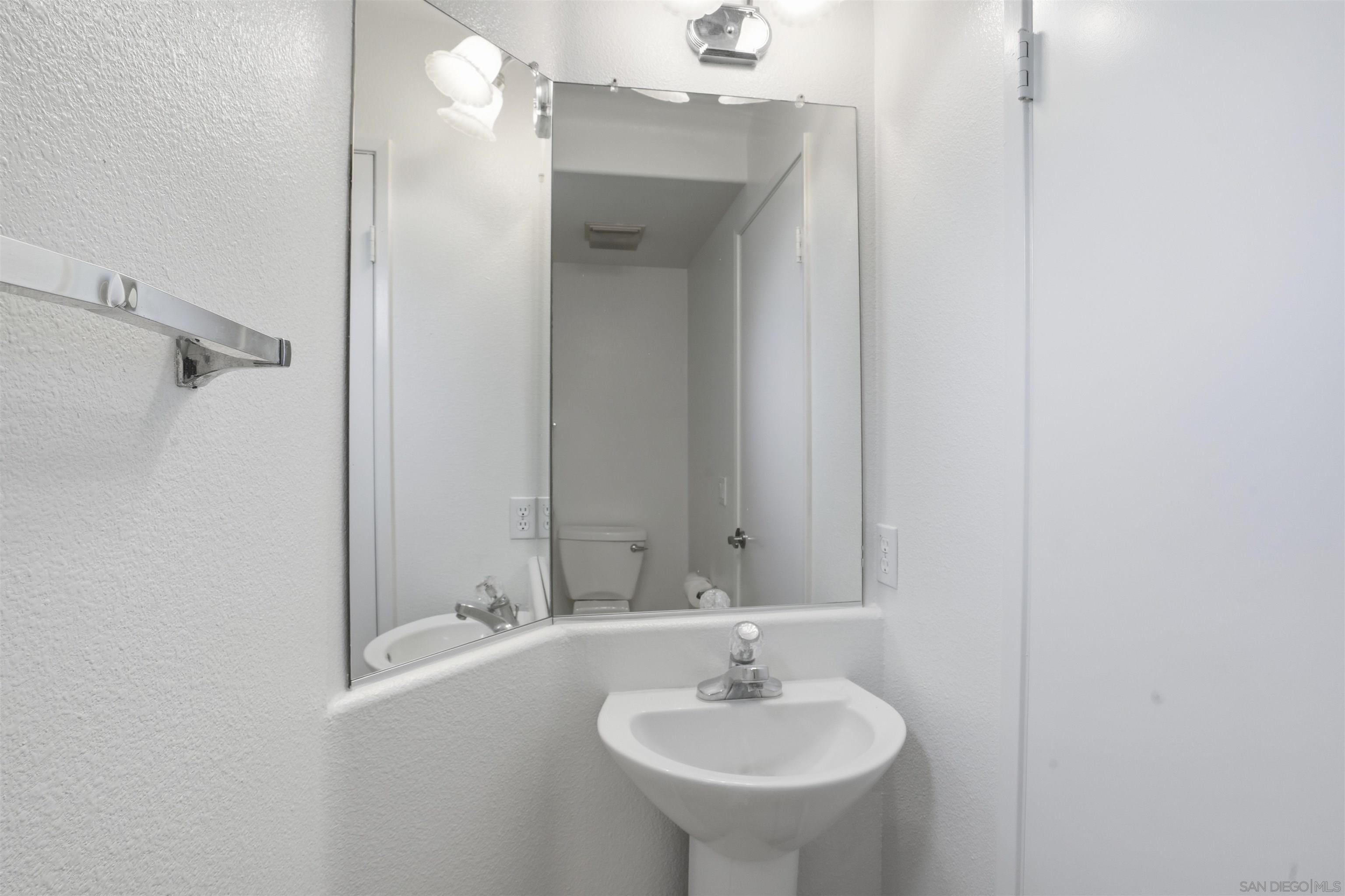 Detail Gallery Image 25 of 25 For 9457  Questa Point, San Diego,  CA 92126 - 2 Beds | 2/1 Baths