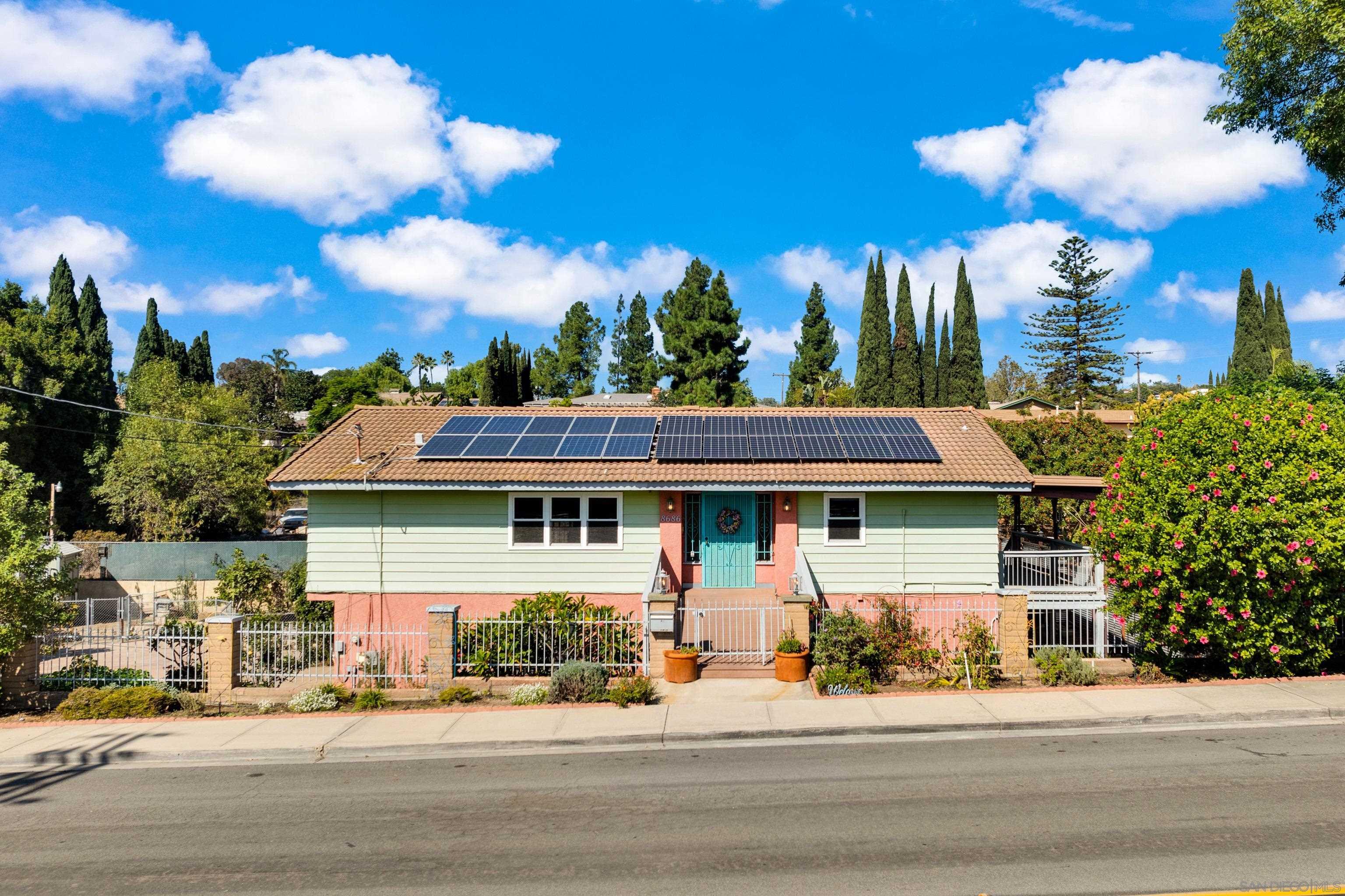 Detail Gallery Image 3 of 62 For 8686  Echo Dr, La Mesa,  CA 91941 - 4 Beds | 3 Baths