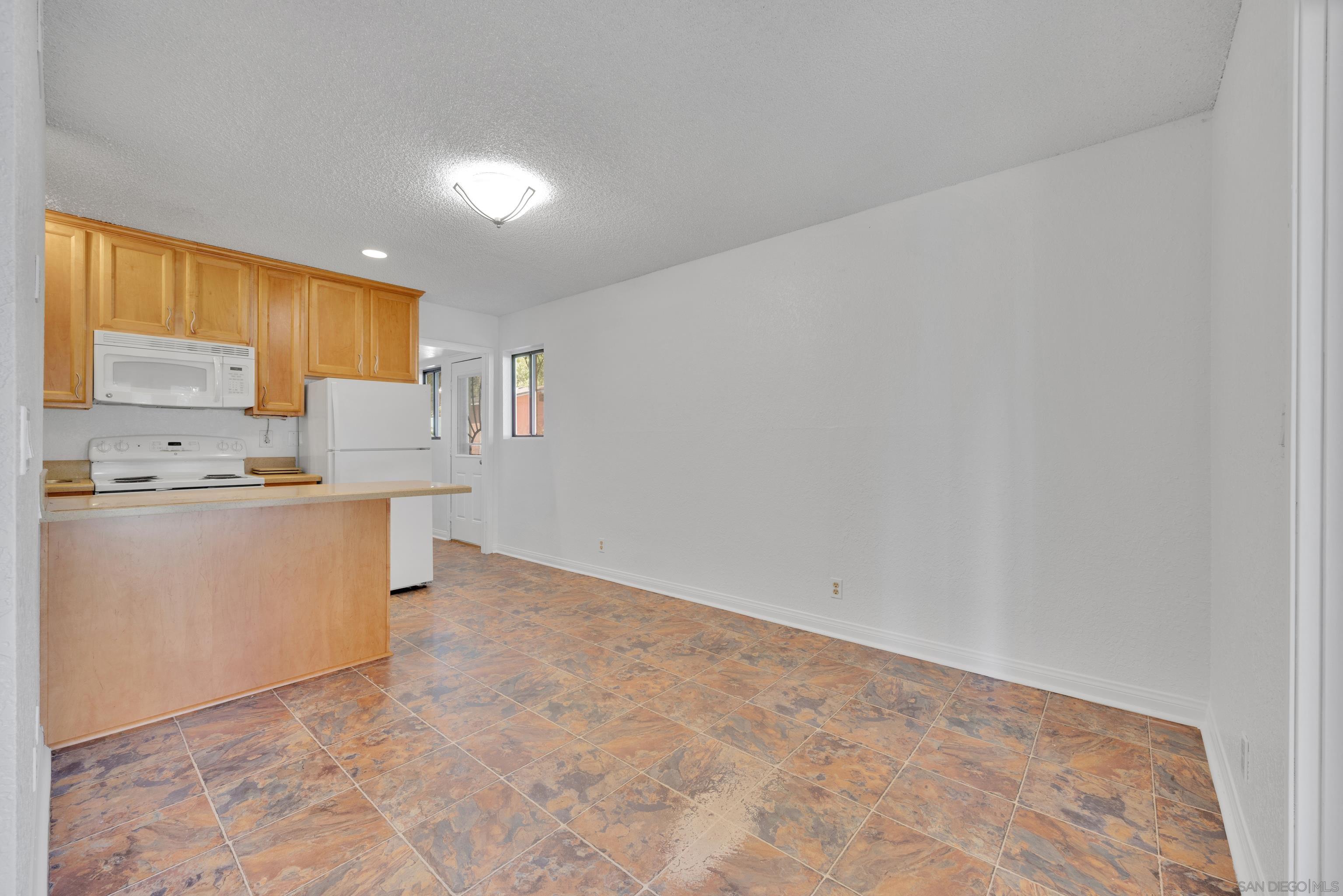 Detail Gallery Image 33 of 62 For 8686  Echo Dr, La Mesa,  CA 91941 - 4 Beds | 3 Baths