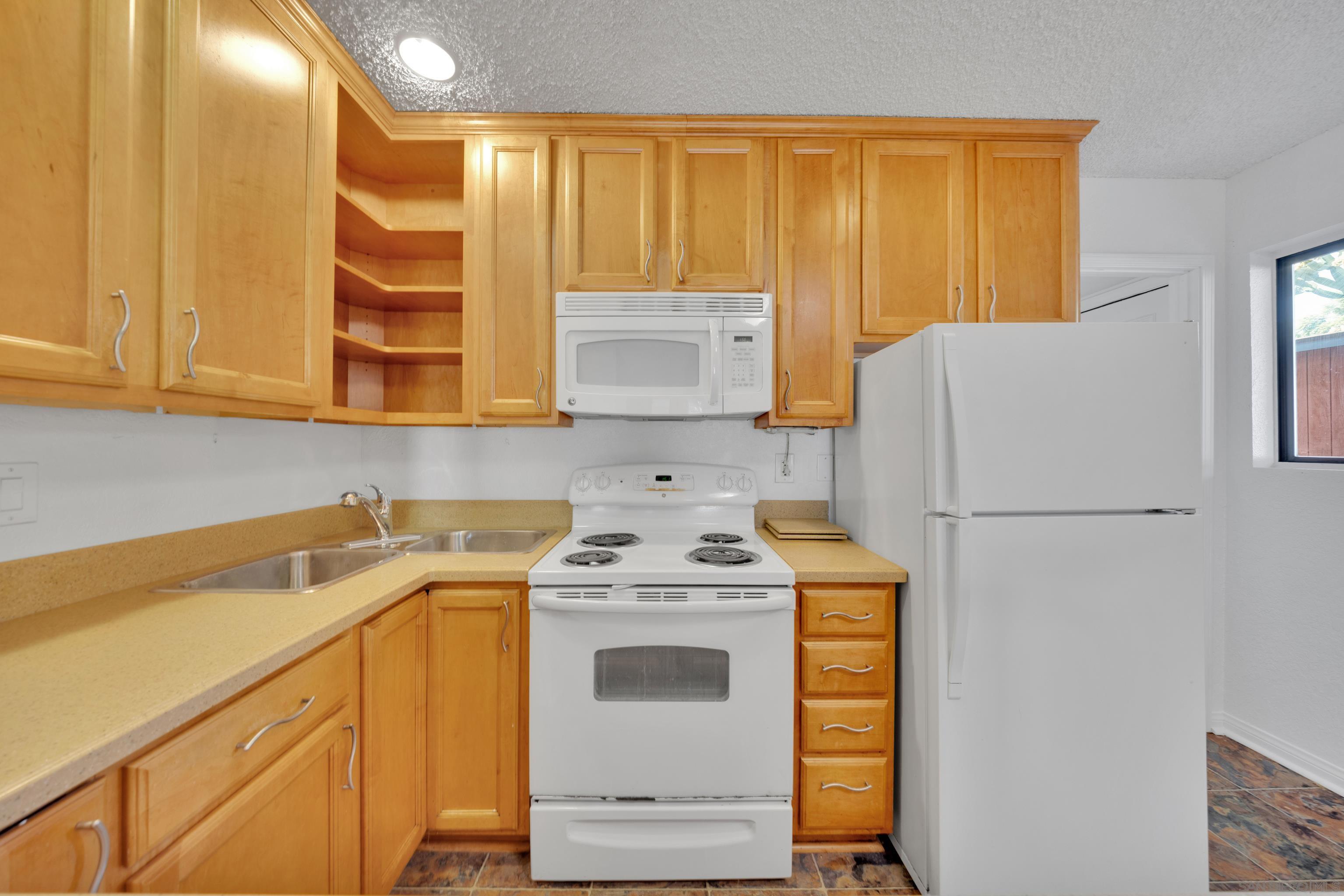 Detail Gallery Image 34 of 62 For 8686  Echo Dr, La Mesa,  CA 91941 - 4 Beds | 3 Baths