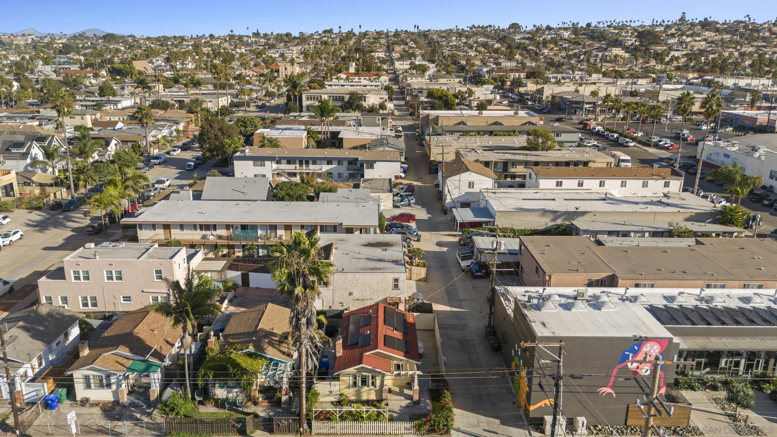 Detail Gallery Image 33 of 34 For 1975  Bacon St, San Diego,  CA 92107 - 2 Beds | 1 Baths